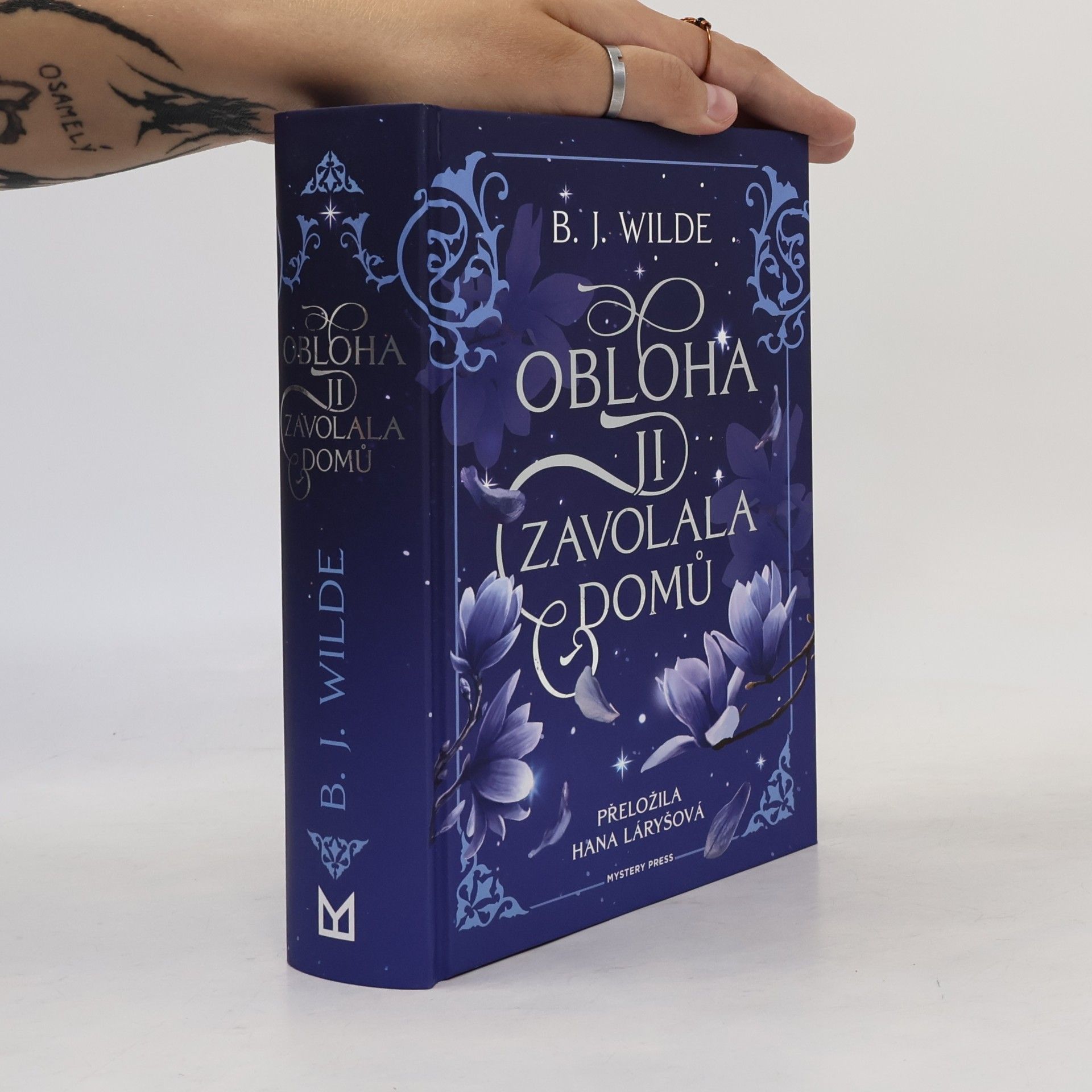 B. J. Wilde Obloha ji zavolala domů