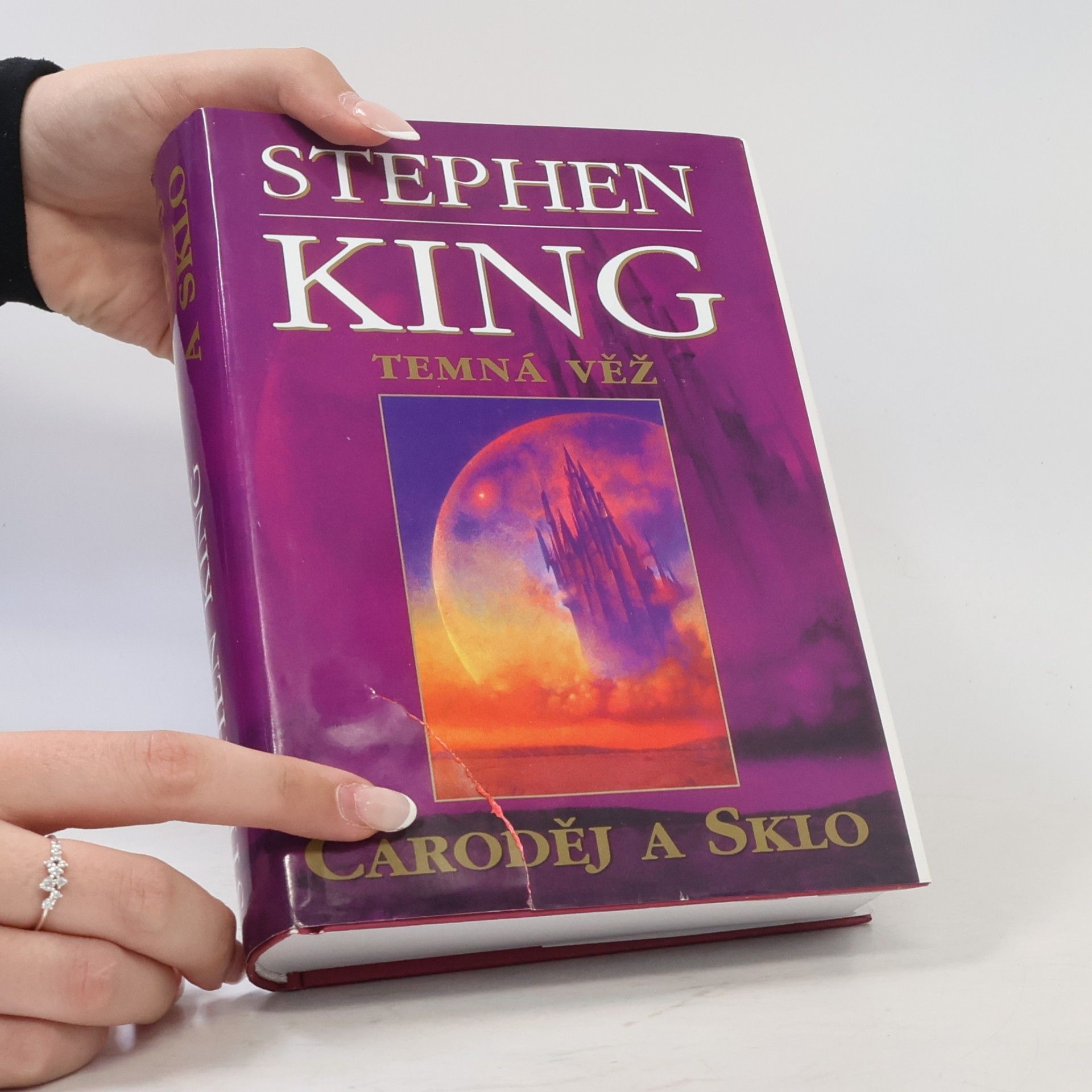 Stephen King Temná věž. Čaroděj a sklo