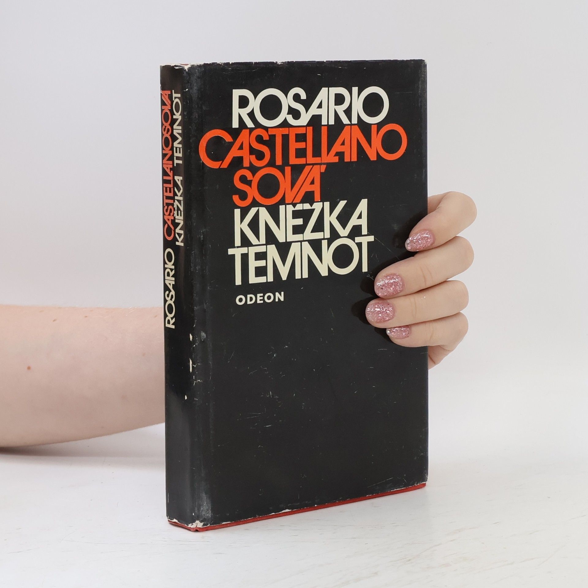 Jiří Pechar Kněžka temnot