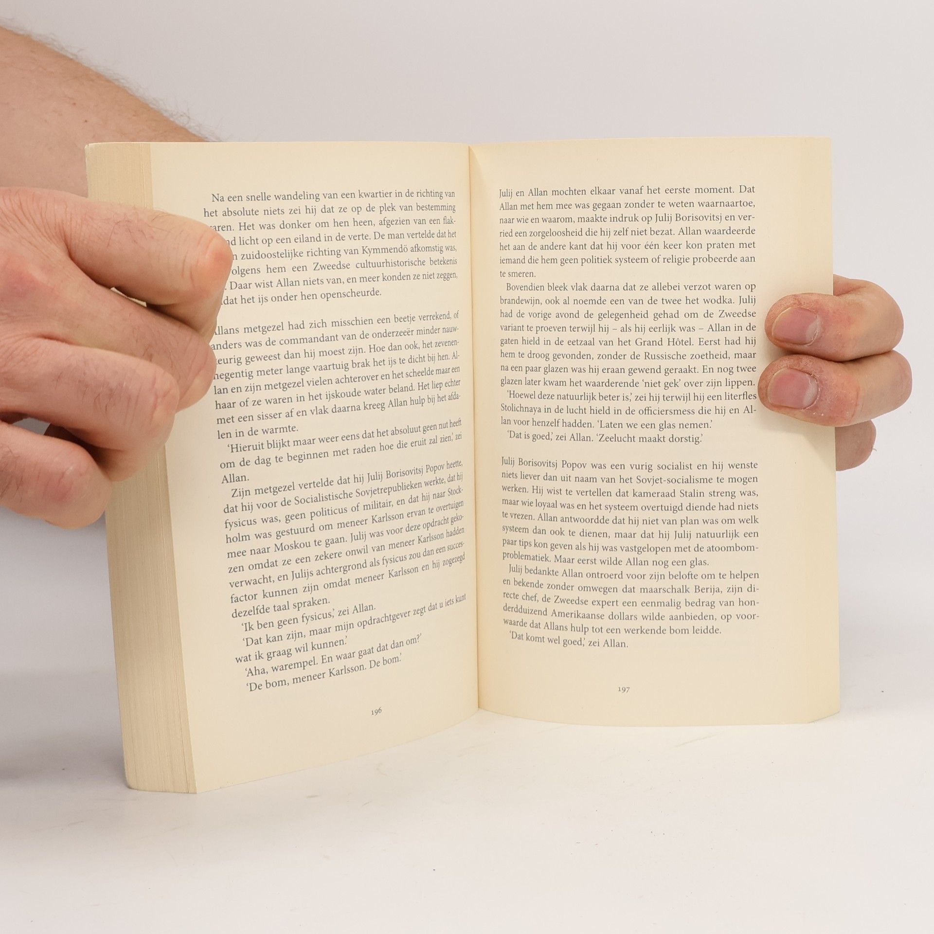 Jonas Jonasson De 100-jarige man die uit het raam klom en verdween