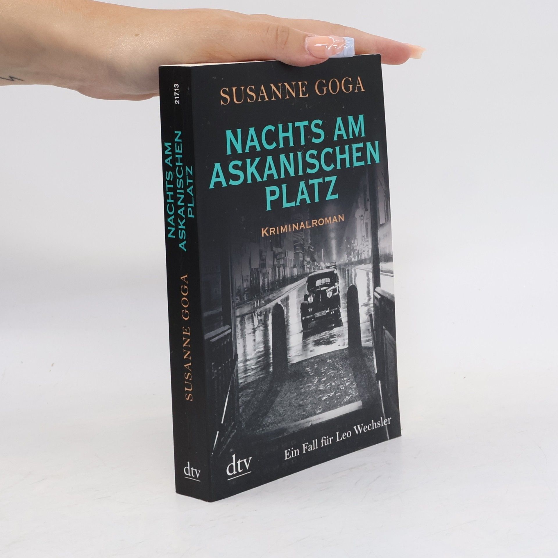 Susanne Goga Nachts am Askanischen Platz
