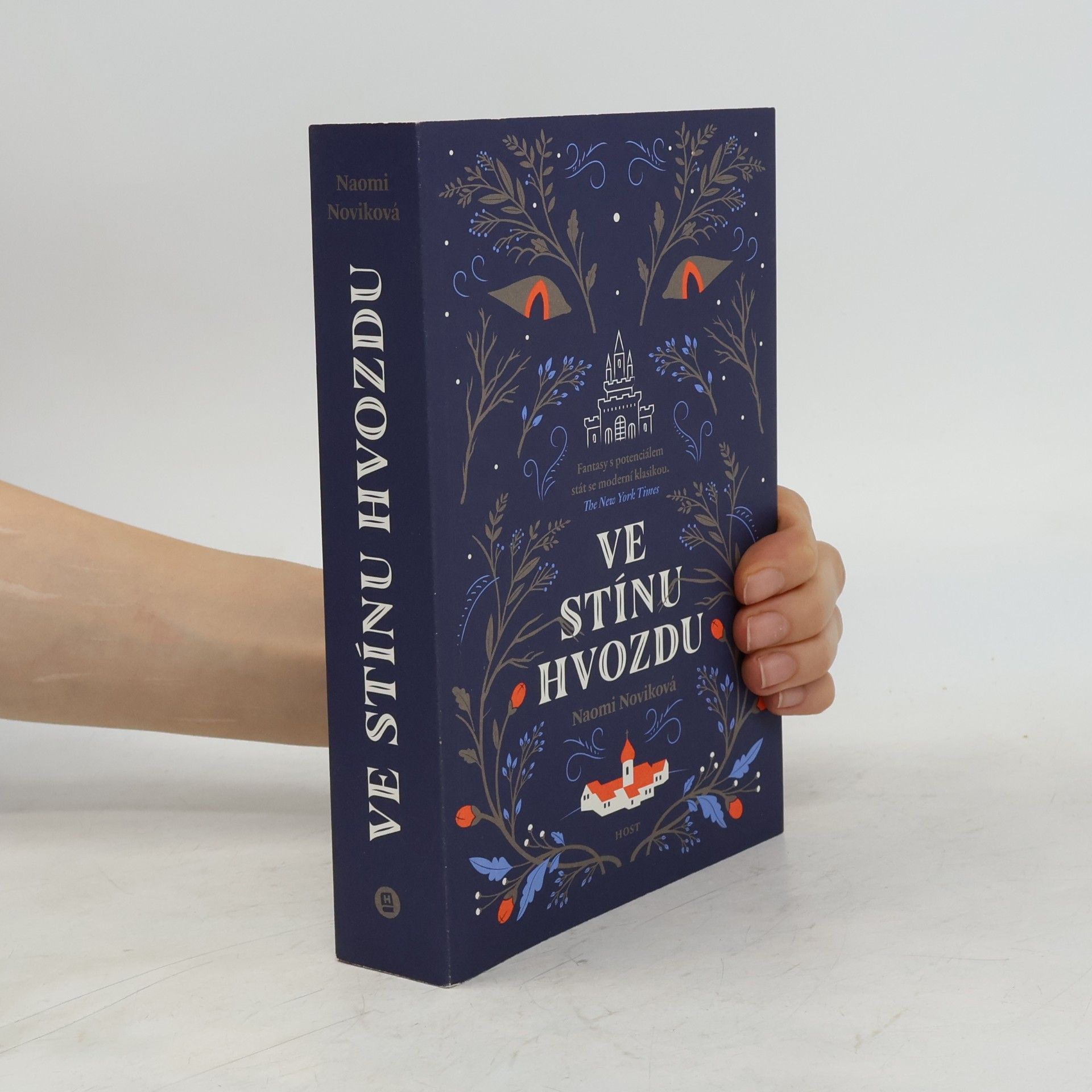 Naomi Novik Ve stínu Hvozdu