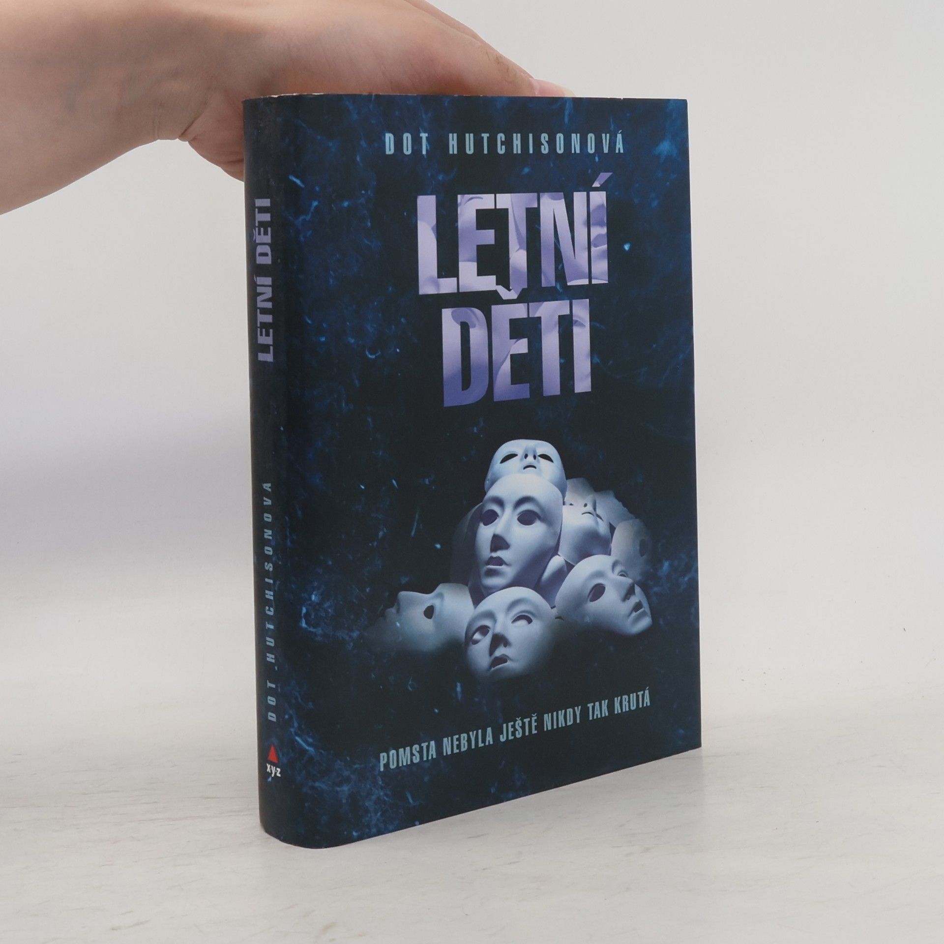 Dot Hutchison Letní děti