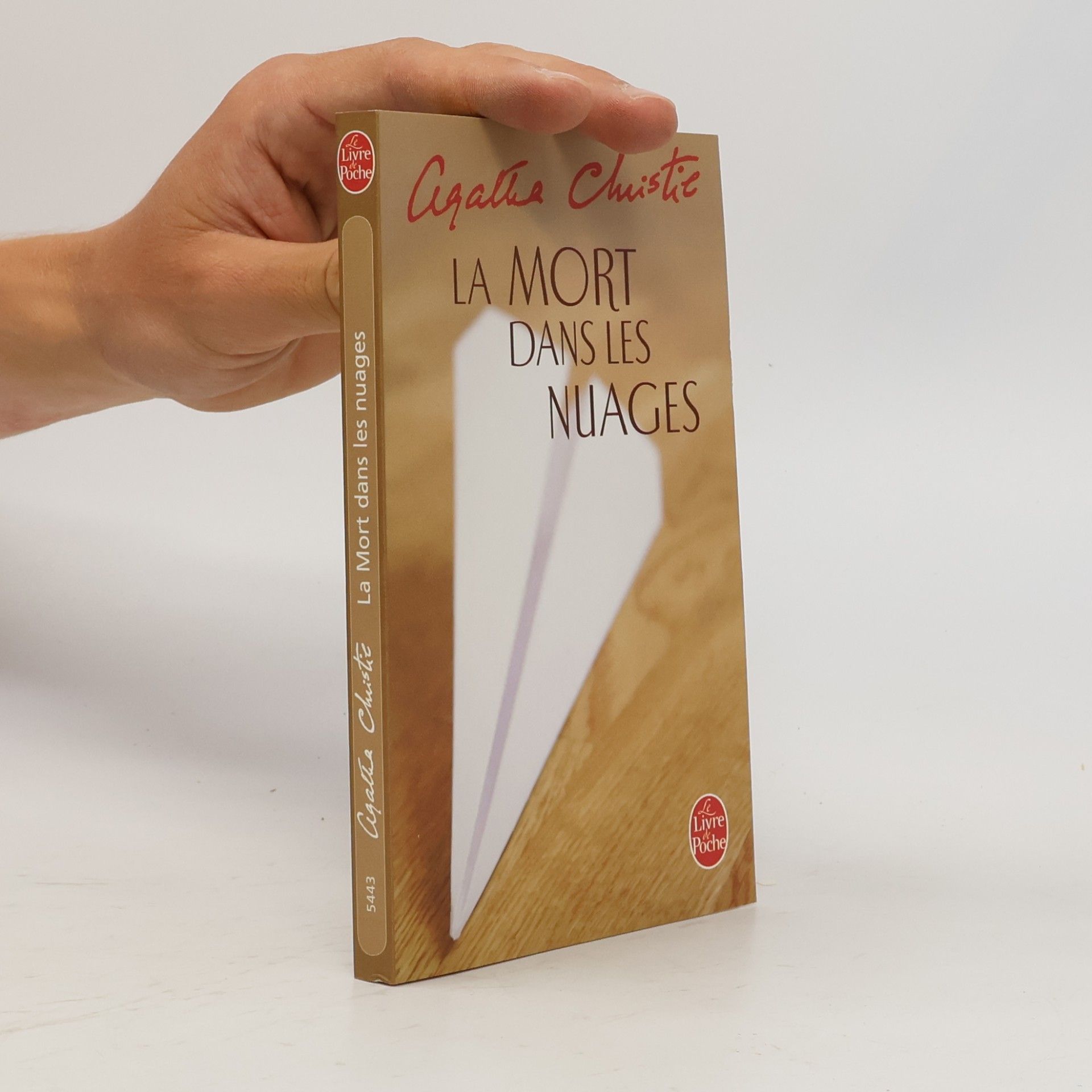 Agatha Christie Le Livre de Poche - 5443: La Mort dans les nuages
