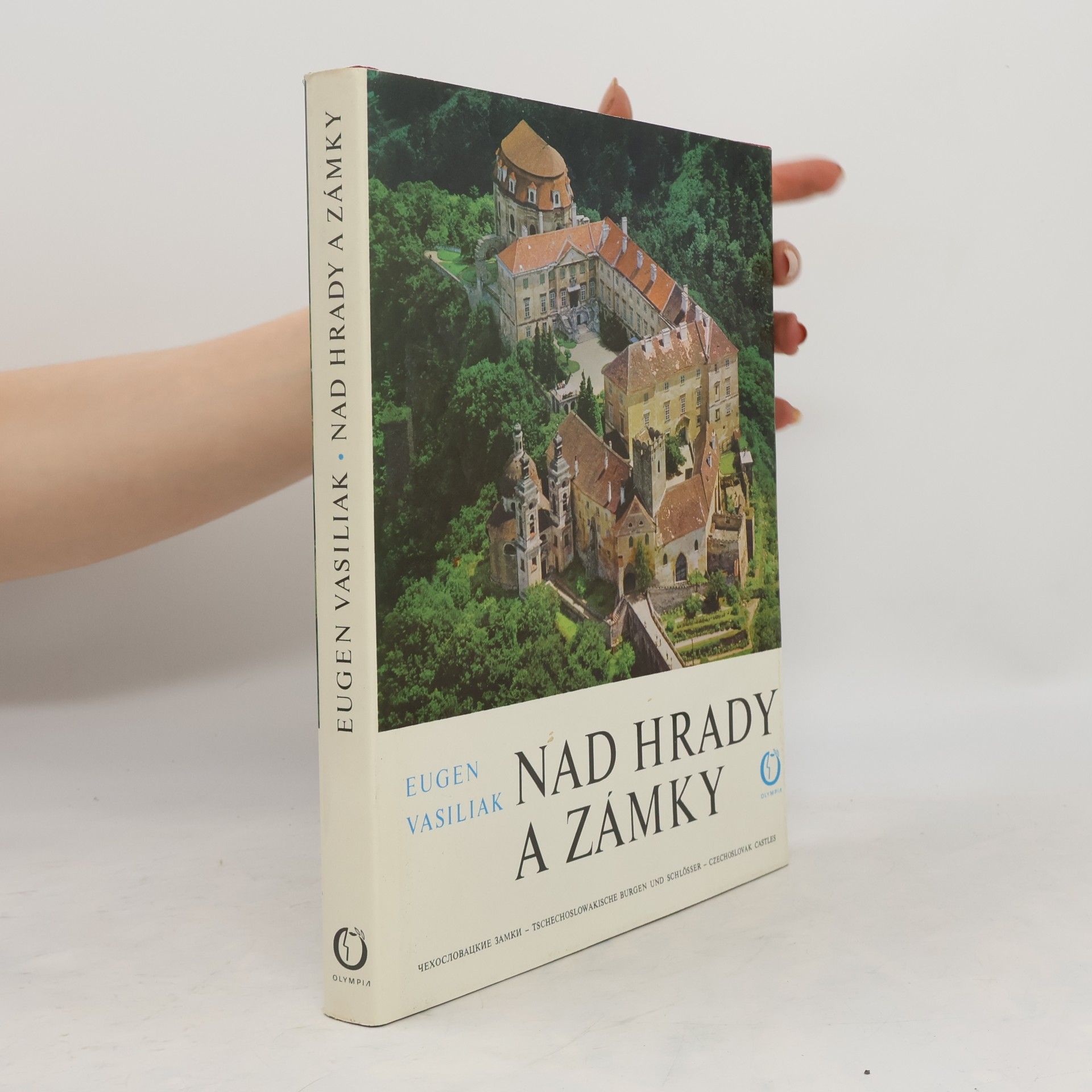 Eugen Vasiliak Nad hrady a zámky