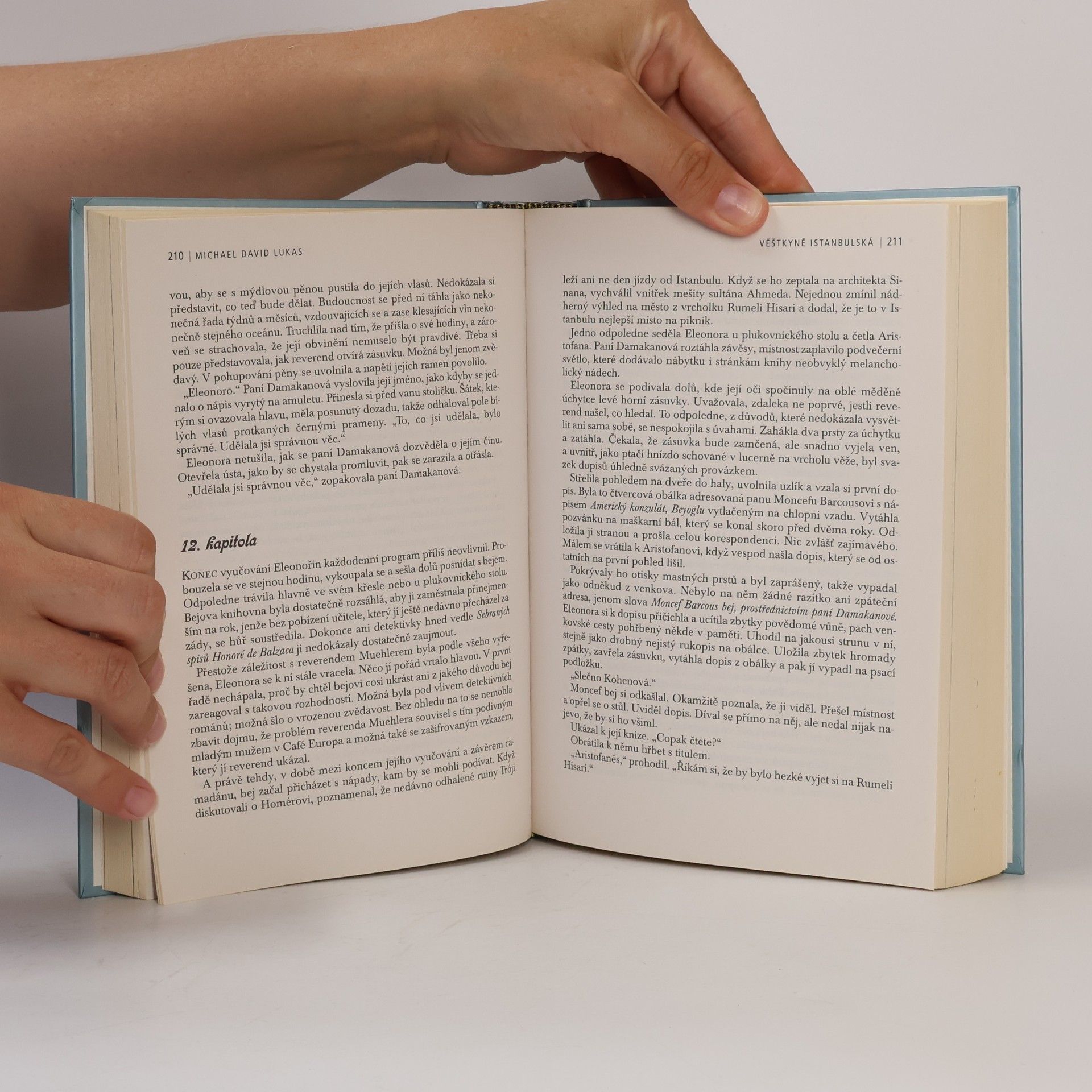 Autorenkollektiv Nejlepší světové čtení. Křížová palba; Věštkyně istanbulská; Nikdy se neodvracej; Dům v provenci