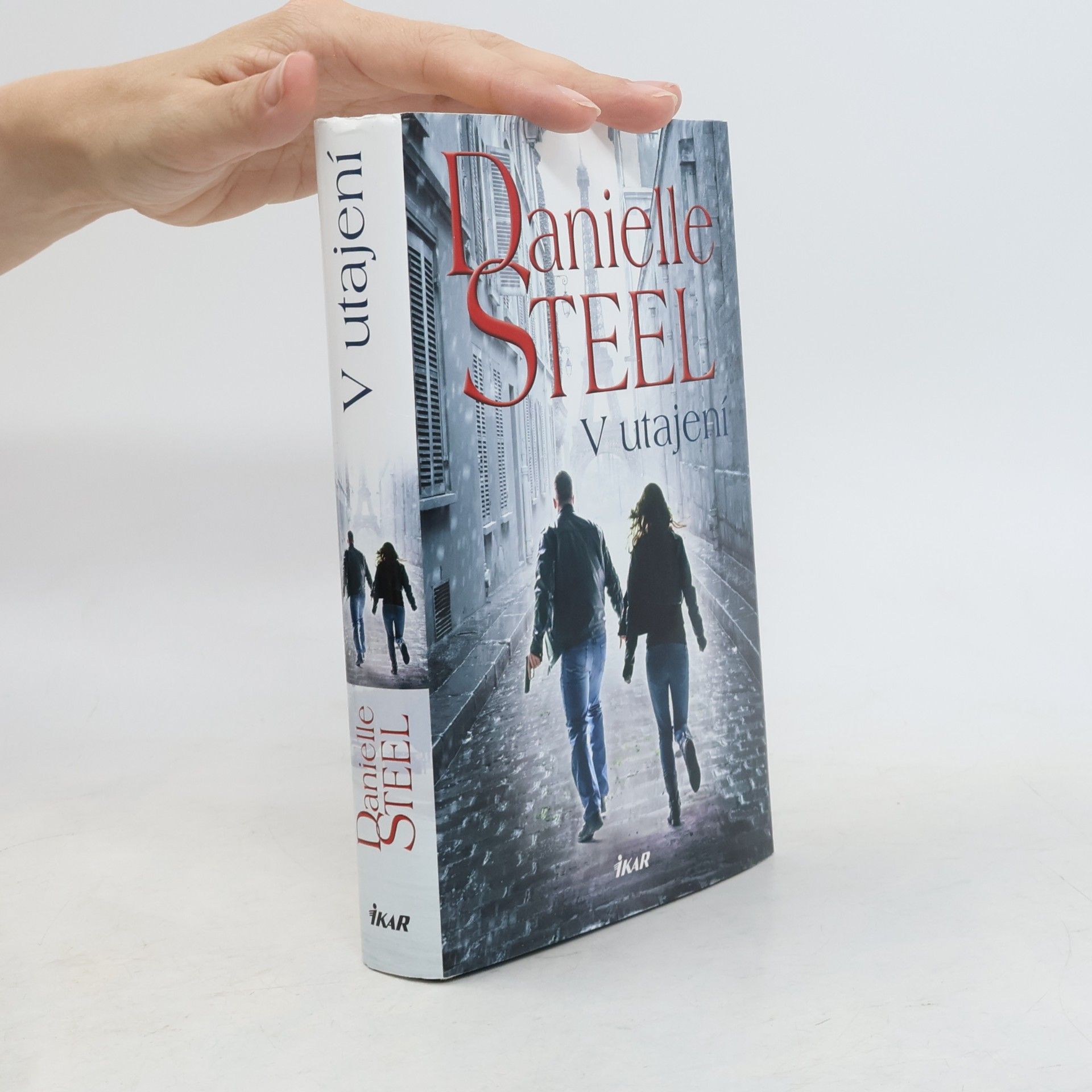 Danielle Steel V utajení