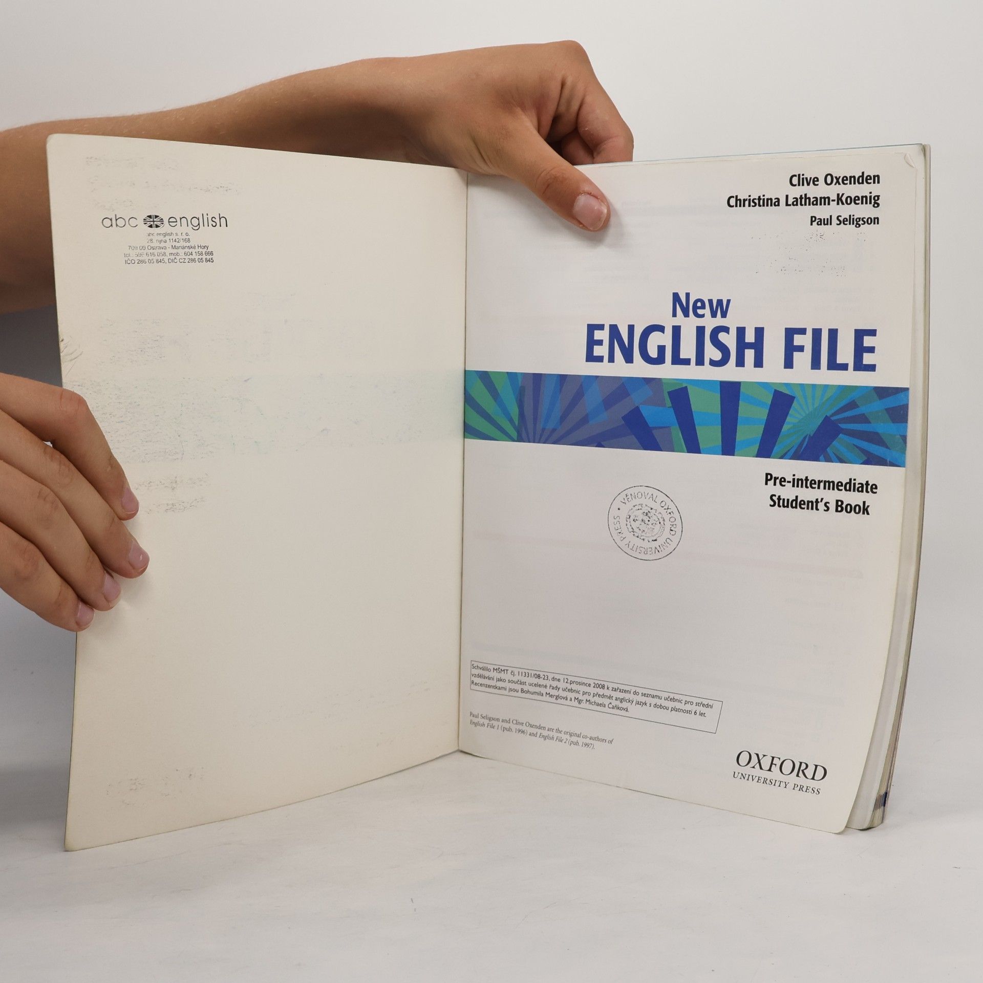 Paul Seligson New English File. Pre-Intermediate, Student's Book
