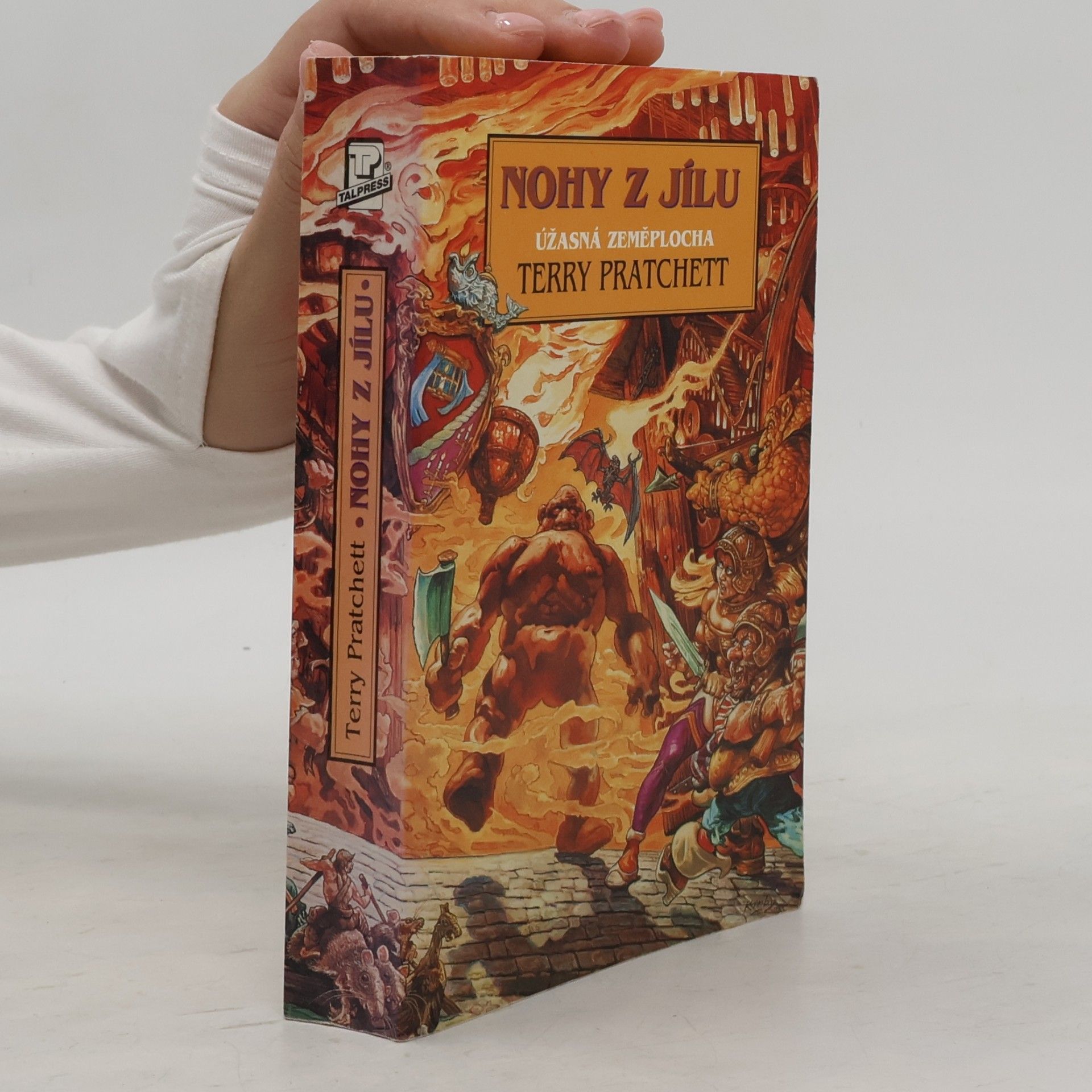 Terry Pratchett Nohy z jílu