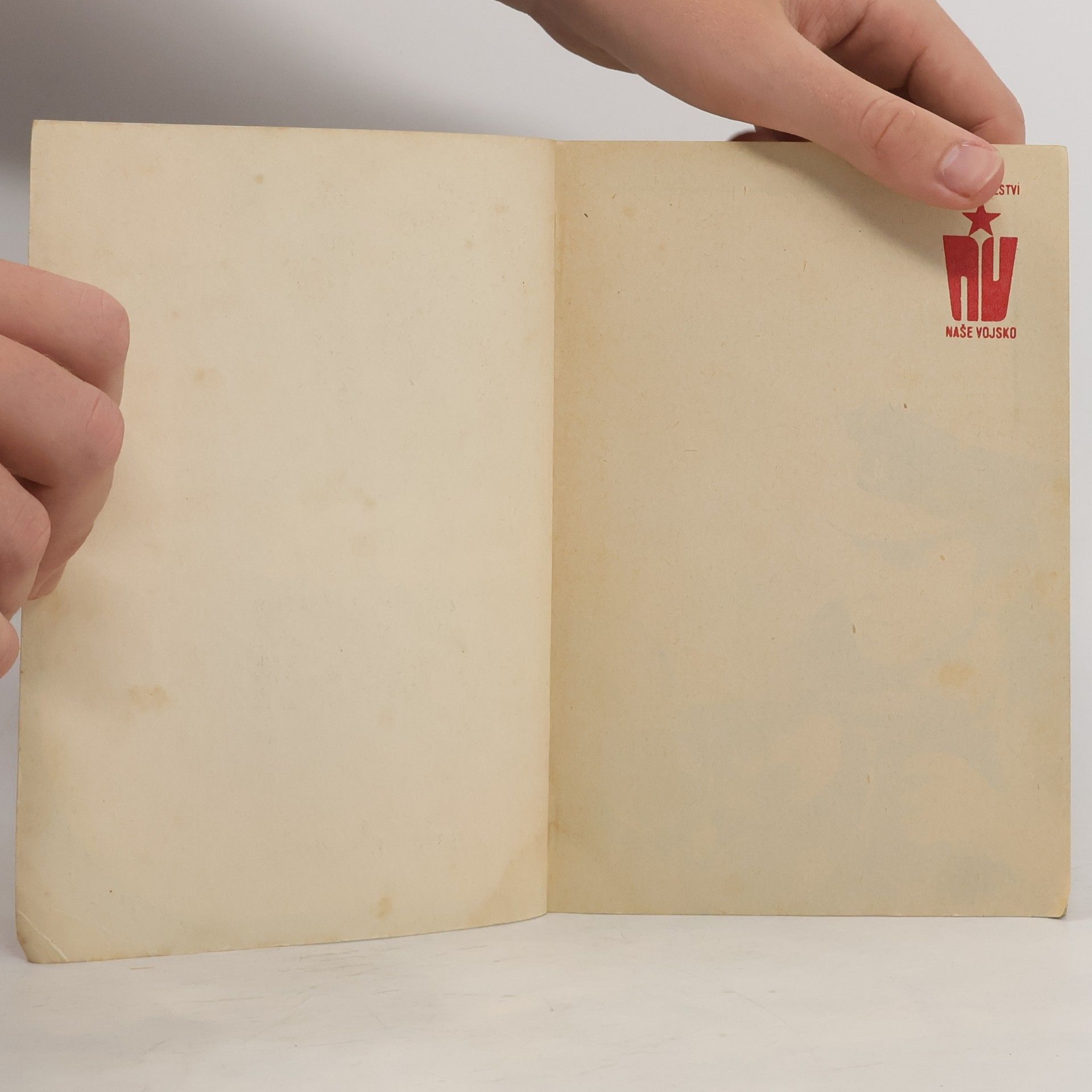 Collectif d'auteurs Cesta končí v dešti a další příběhy z archivu kriminální služby