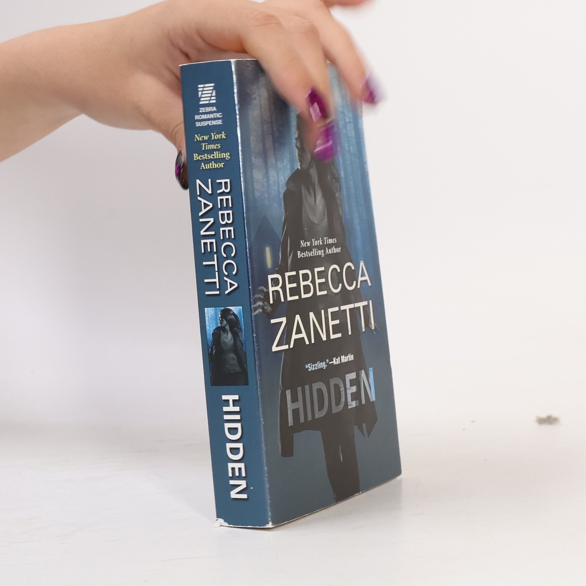 Rebecca Zanetti Zebra Romantic Suspense: Hidden