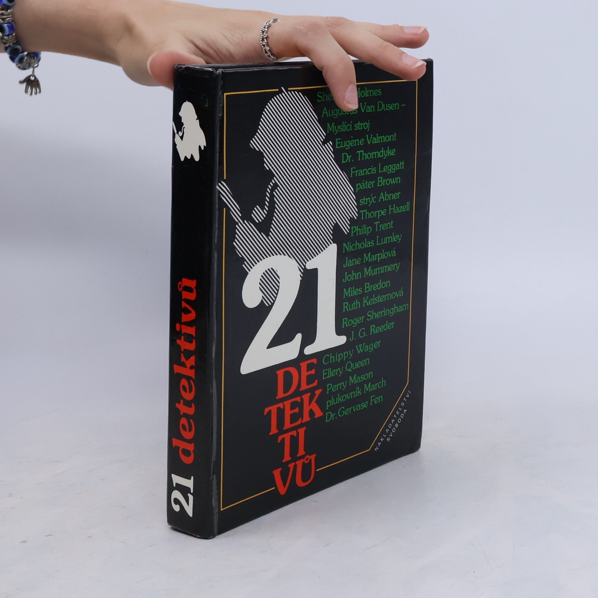 Various authors 21 detektivů