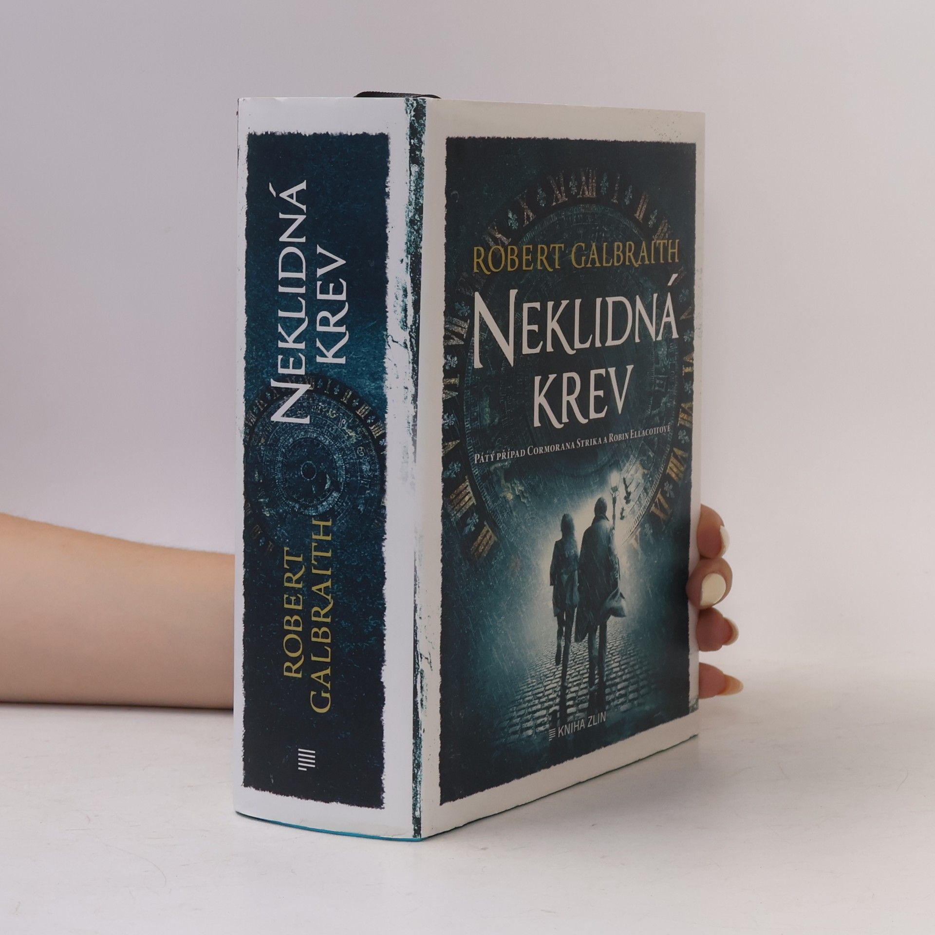 J. K. Rowling Neklidná krev