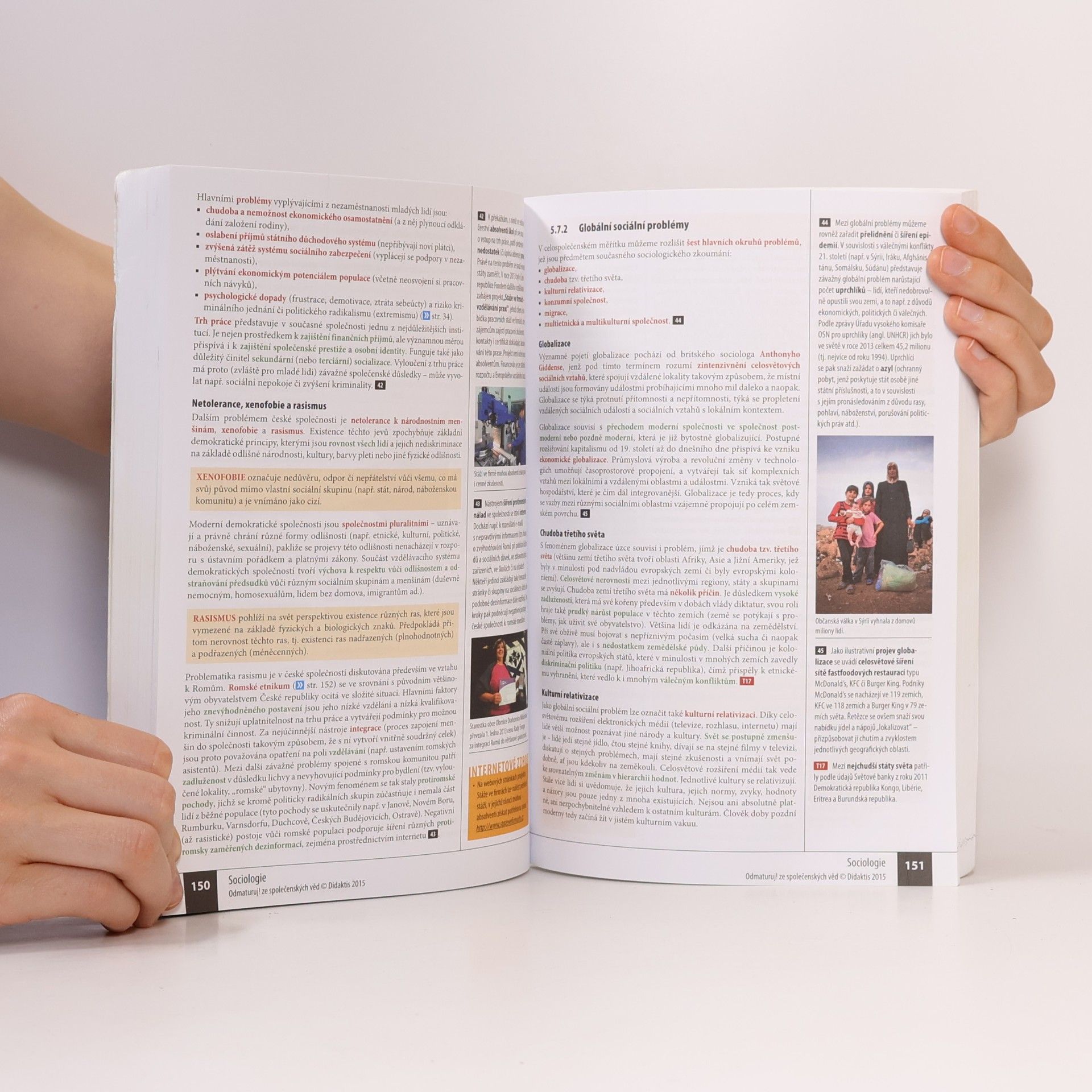Autorenkollektiv Odmaturuj! ze společenských věd