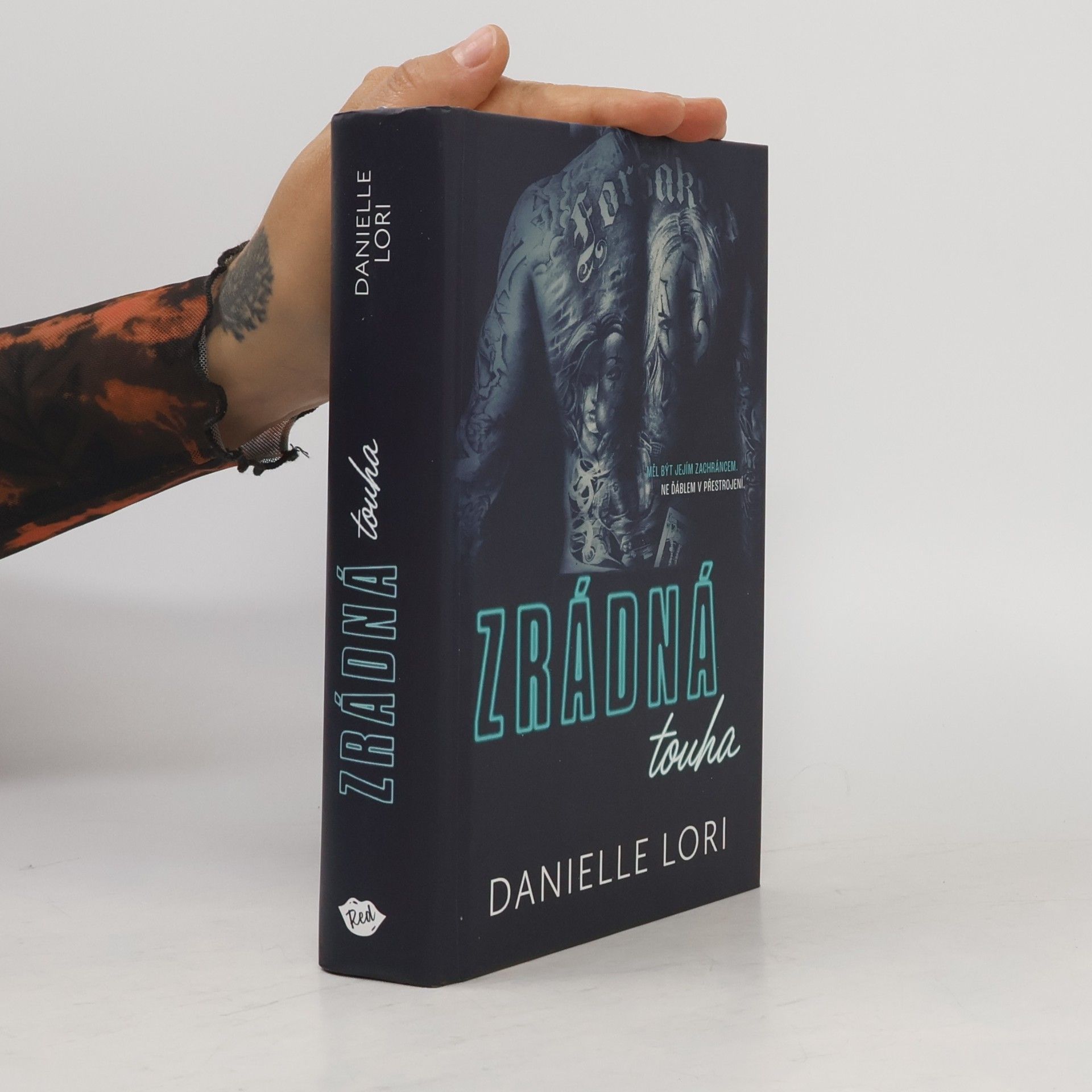 Danielle Lori Zrádná touha