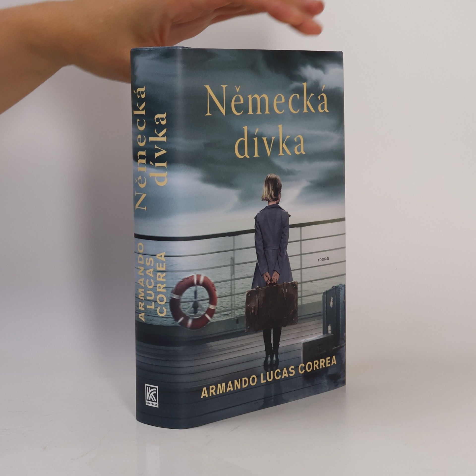 Armando Lucas Correa Německá dívka