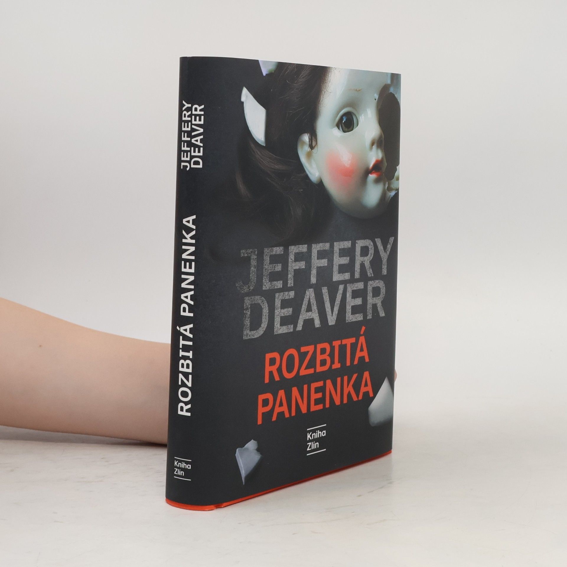 Rozbitá panenka