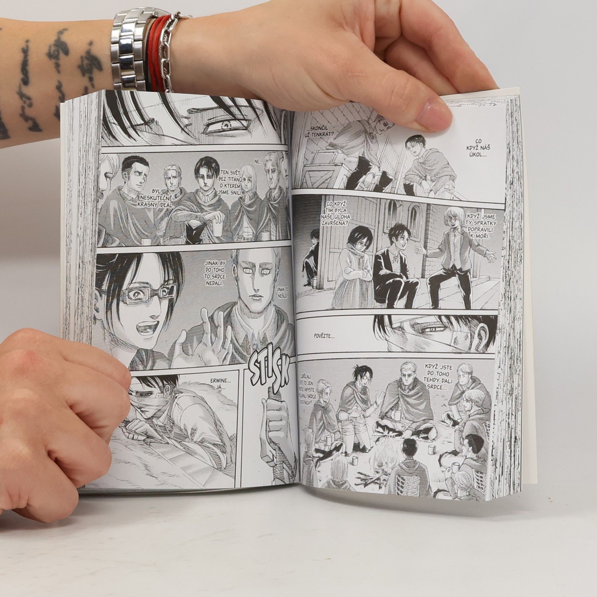 Hajime Isayama Útok titánů. 34