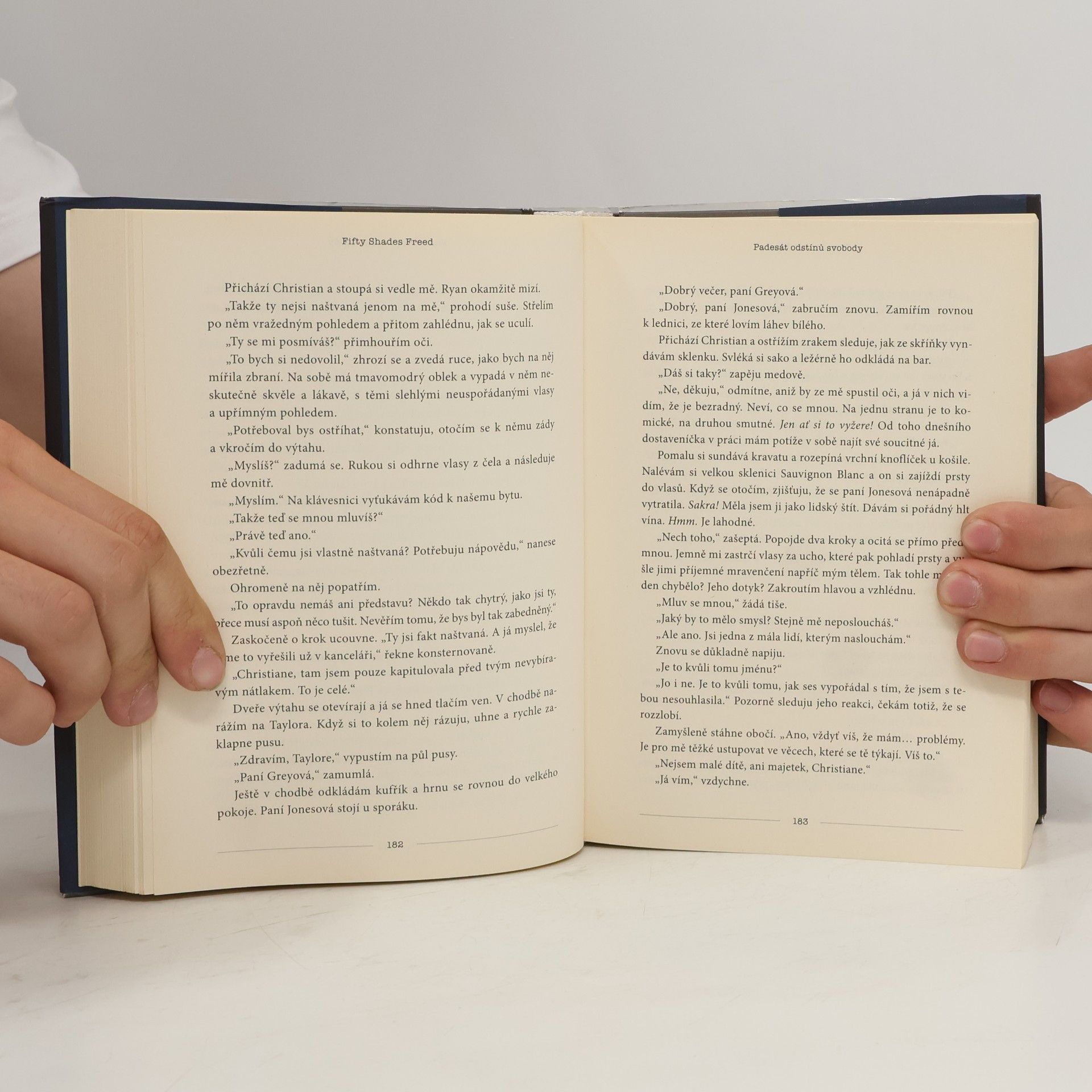 E. L. James Padesát odstínů svobody