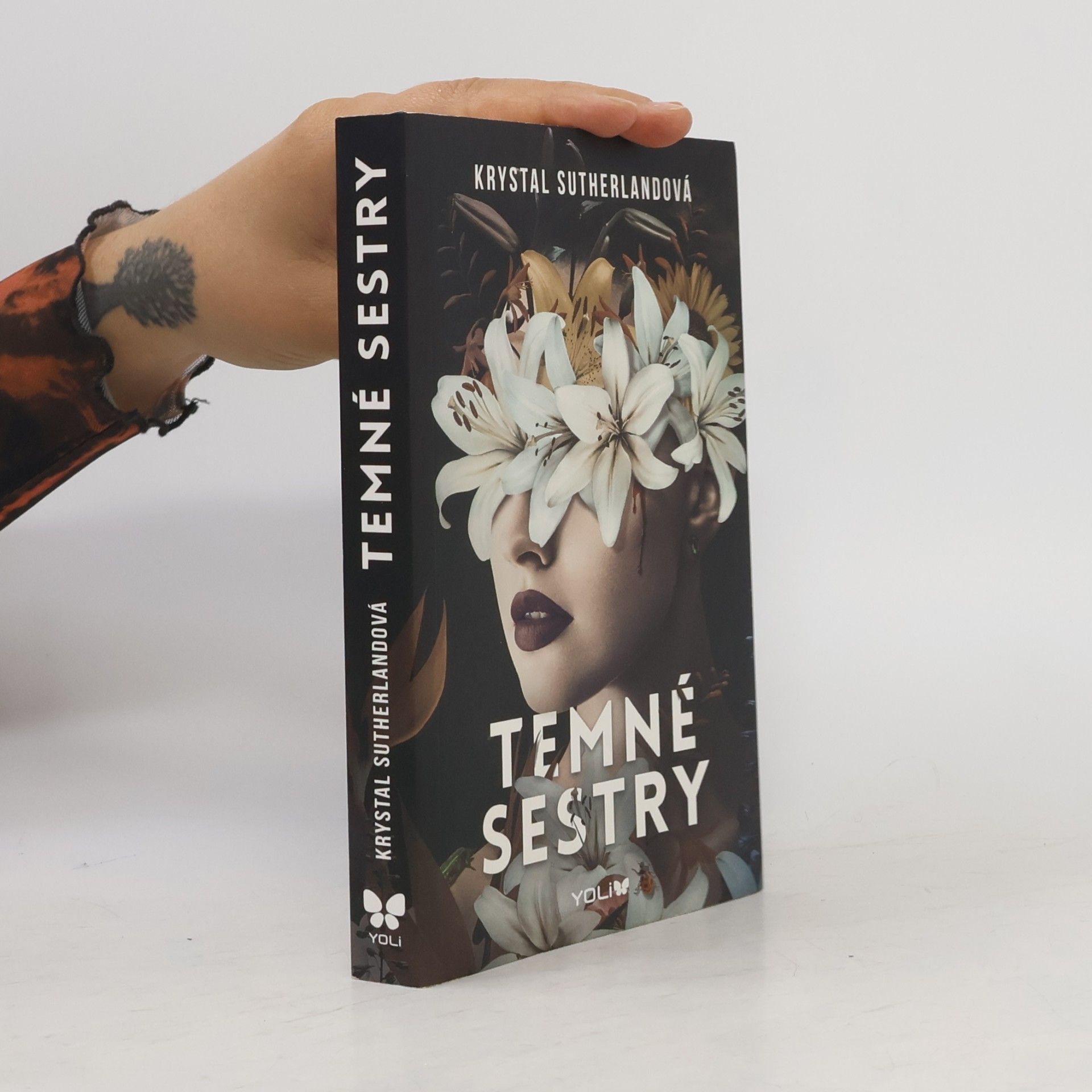 Krystal Sutherland Temné sestry