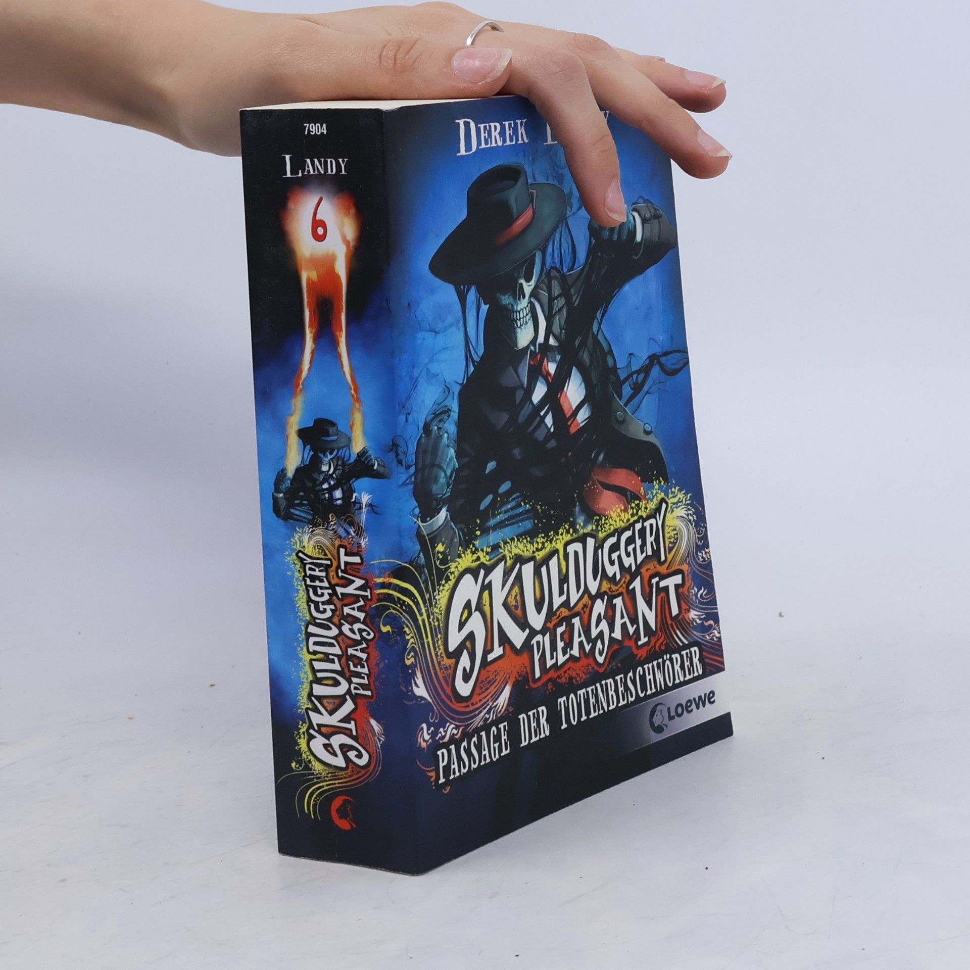 Derek Landy Skulduggery Pleasant. Passage der Totenbeschwörer