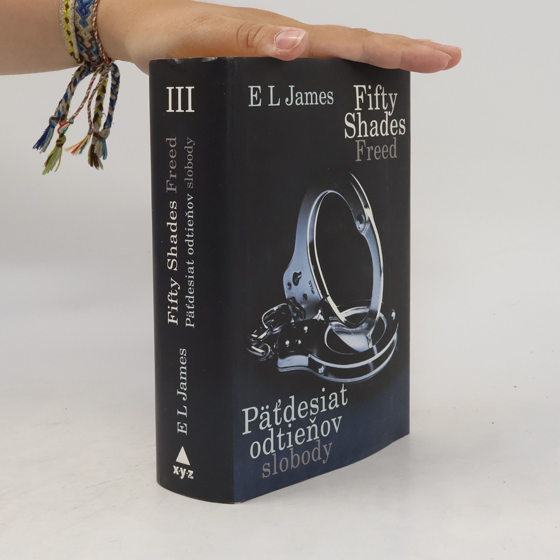 E. L. James Päťdesiat odtieňov slobody