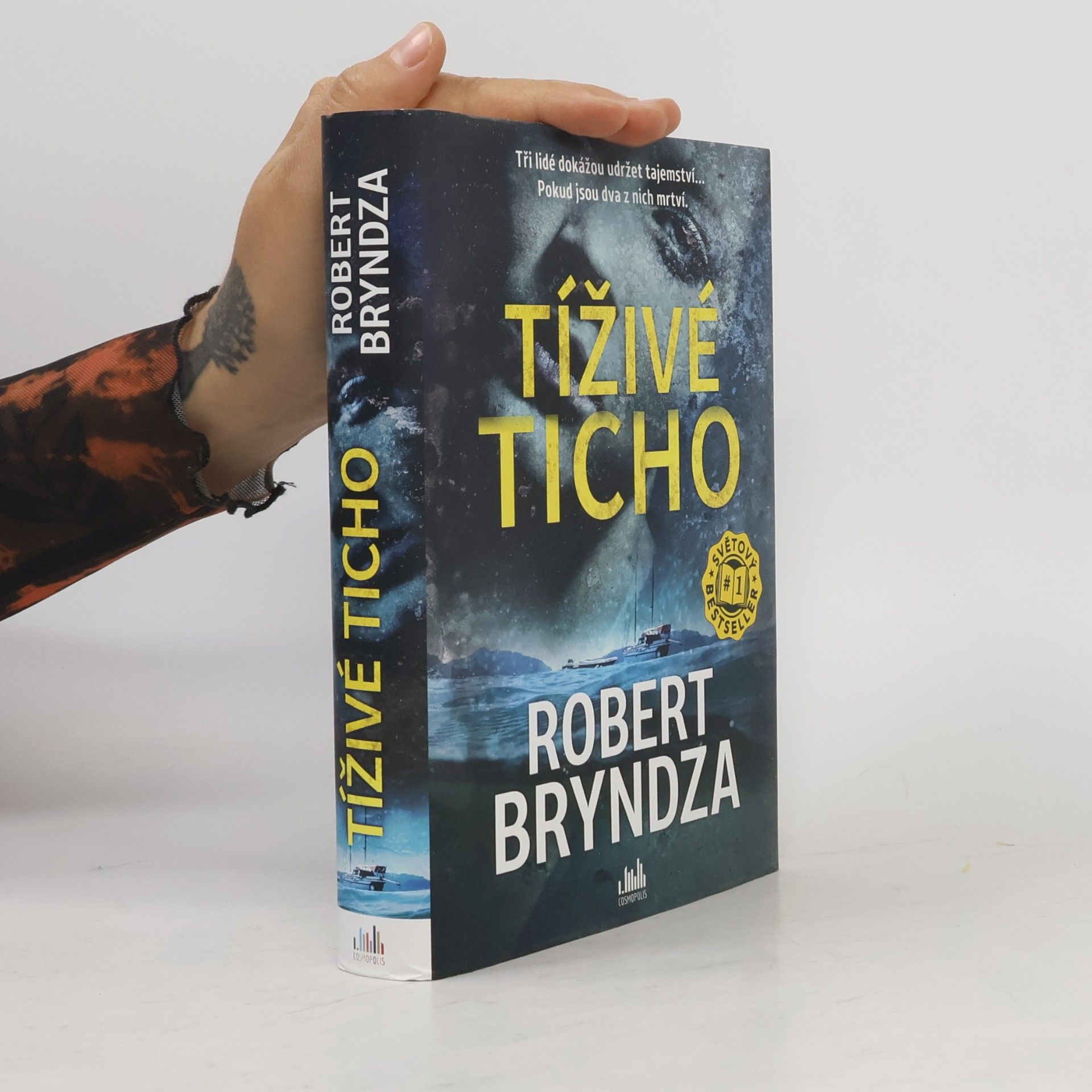 Robert Bryndza Tíživé ticho