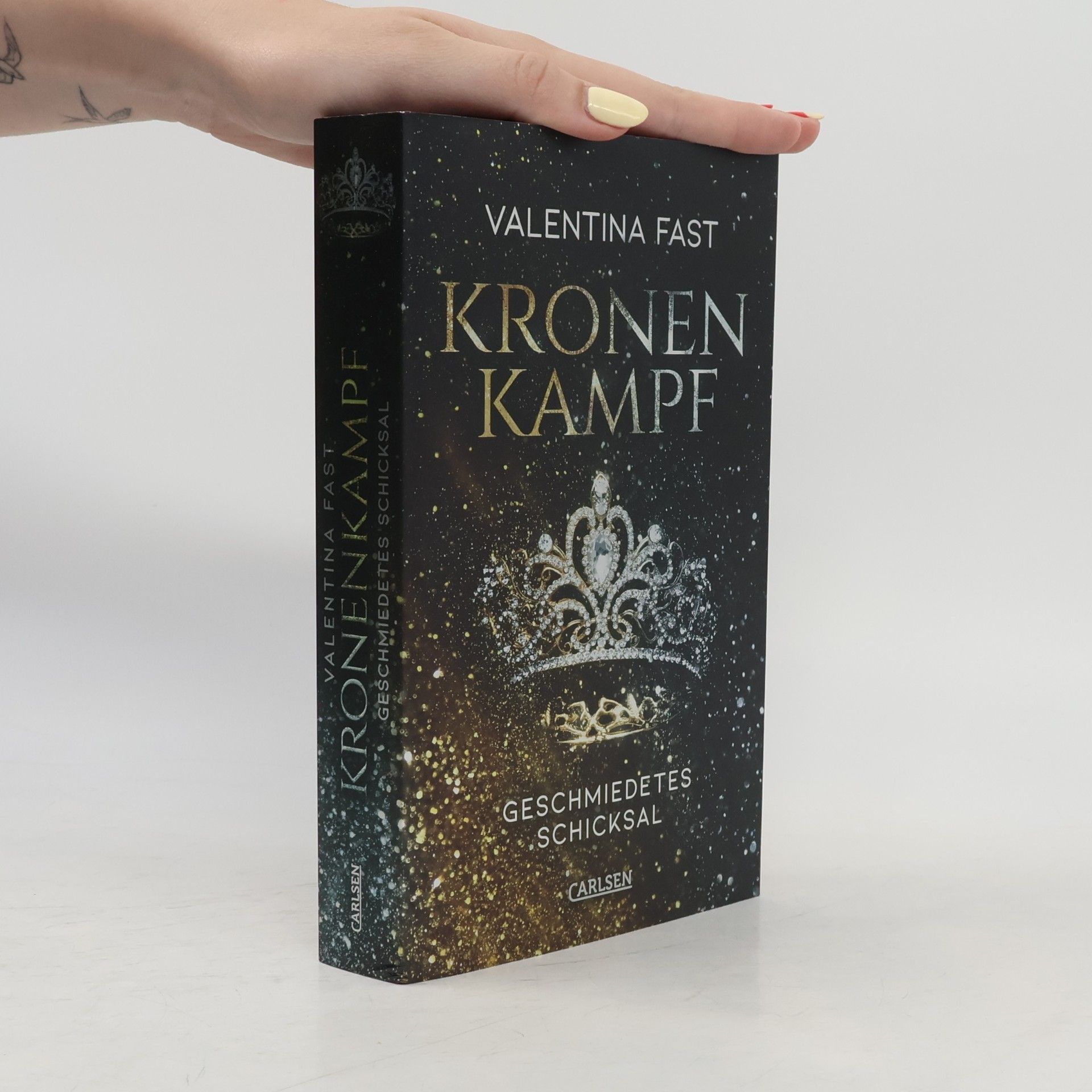 Valentina Fast Kronenkampf - geschmiedetes Schicksal