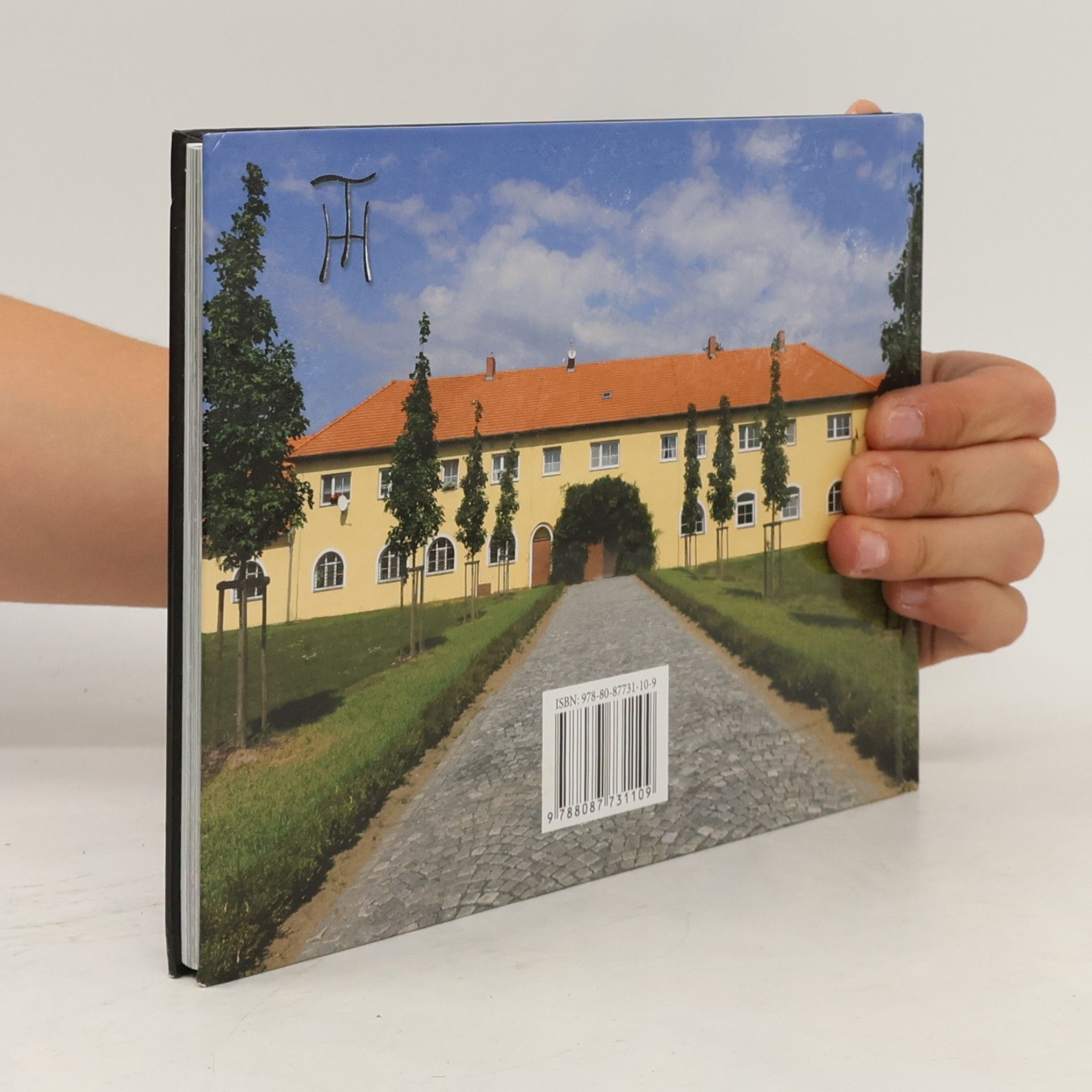 Various authors Zemský hřebčinec Tlumačov = Regional Stud Farm Tlumačov