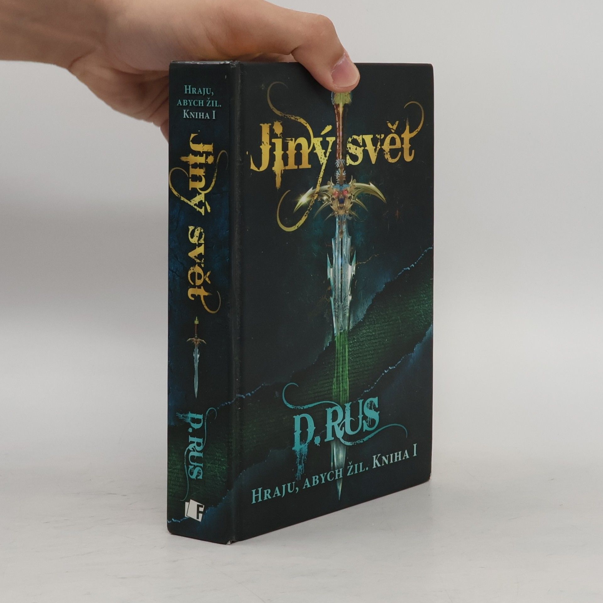 Dmitrij Rus Jiný svět. Hraju, abych žil. 1. díl