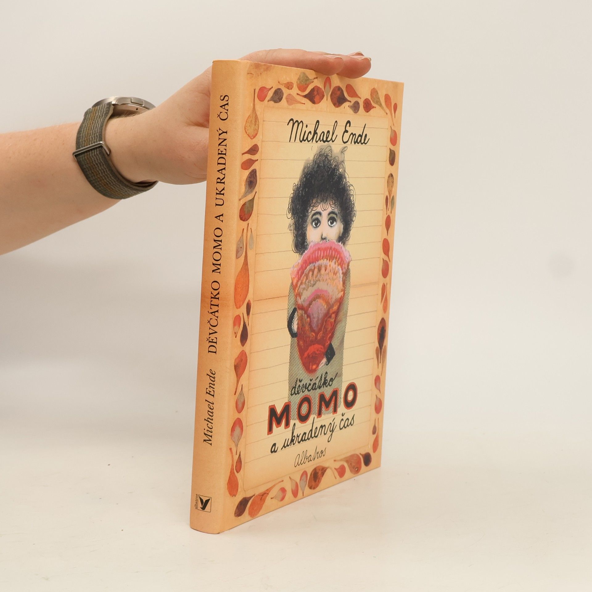Michael Ende Děvčátko Momo a ukradený čas