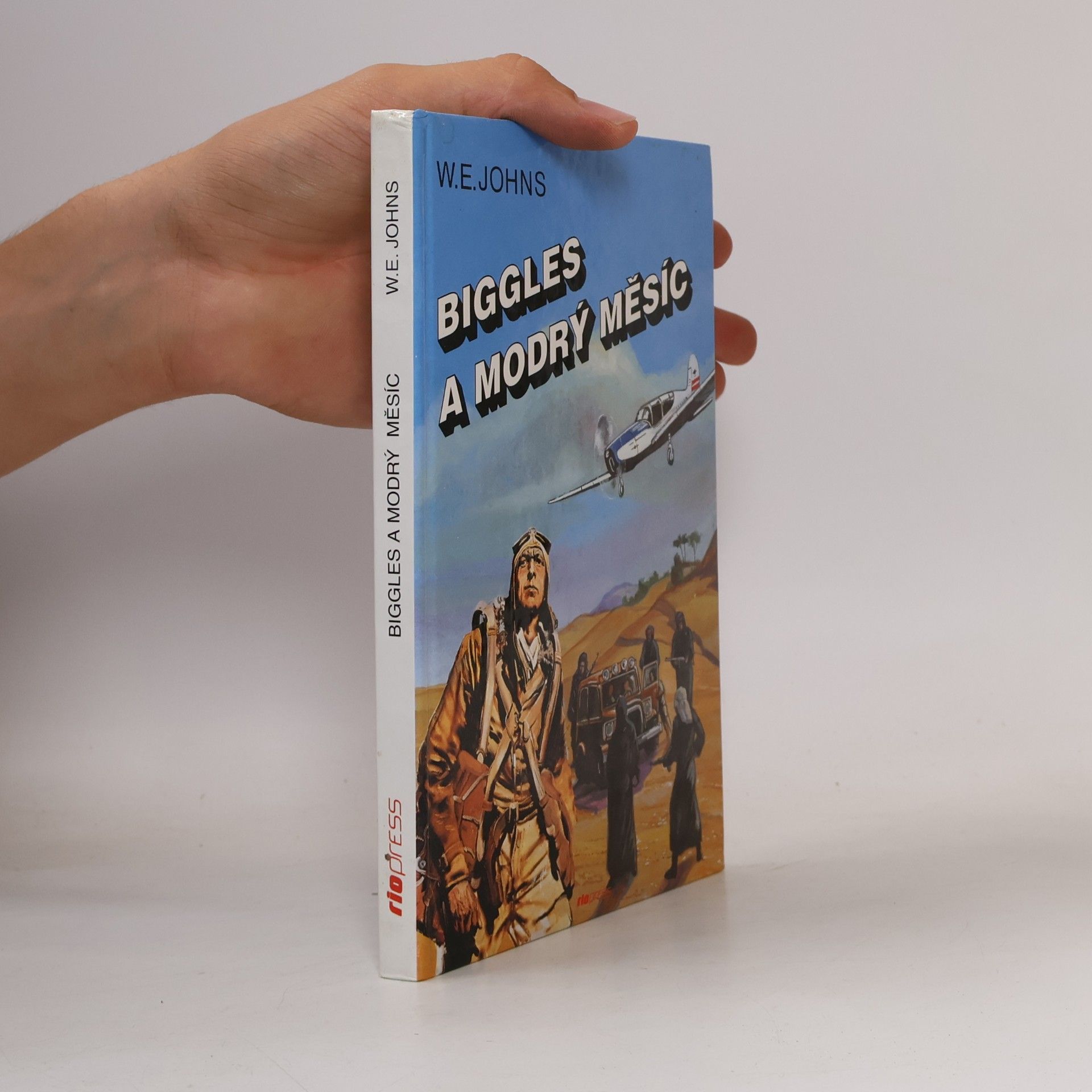 Biggles a modrý měsíc