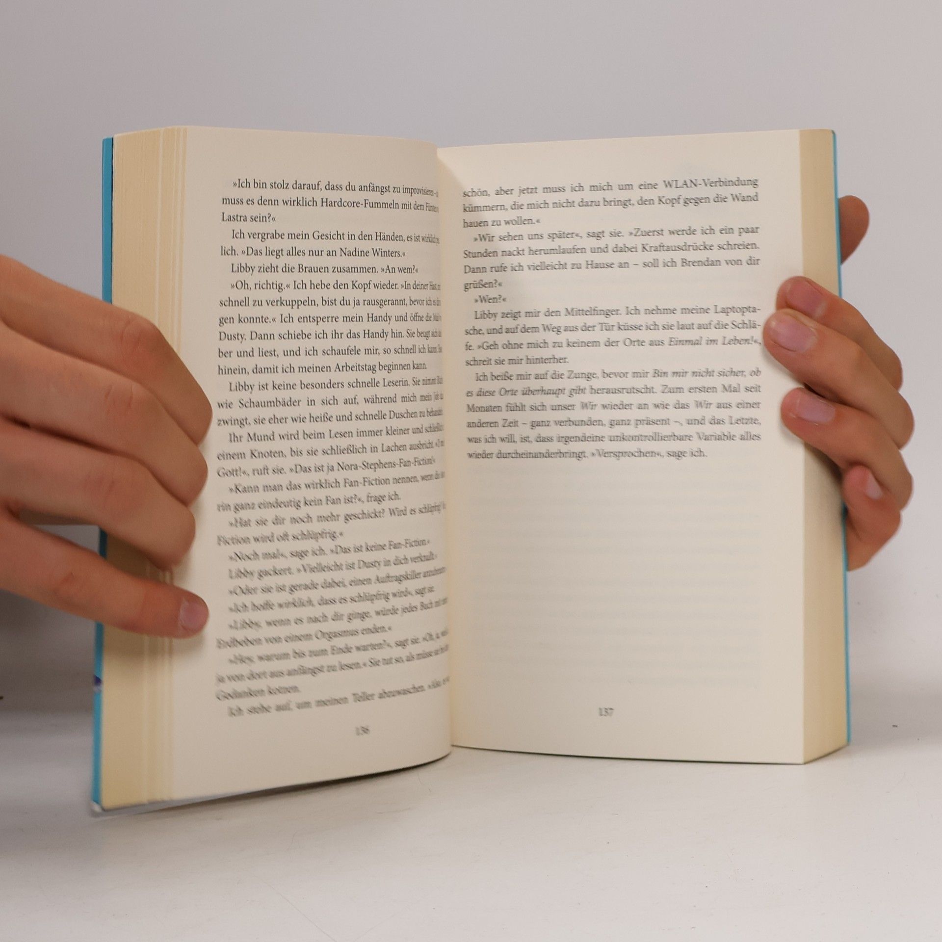 Emily Henry Book Lovers - Die Liebe steckt zwischen den Zeilen