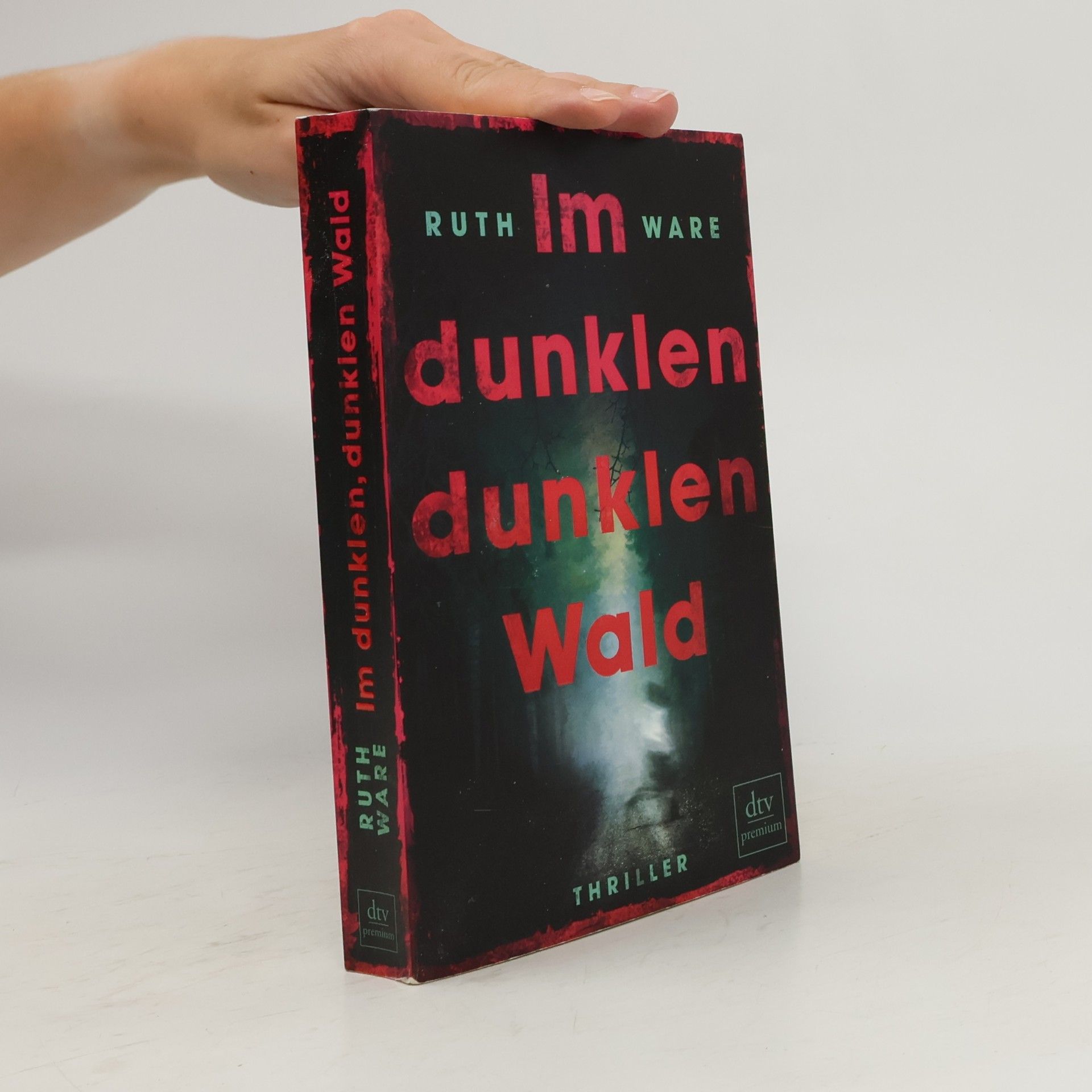 Im dunklen, dunklen Wald