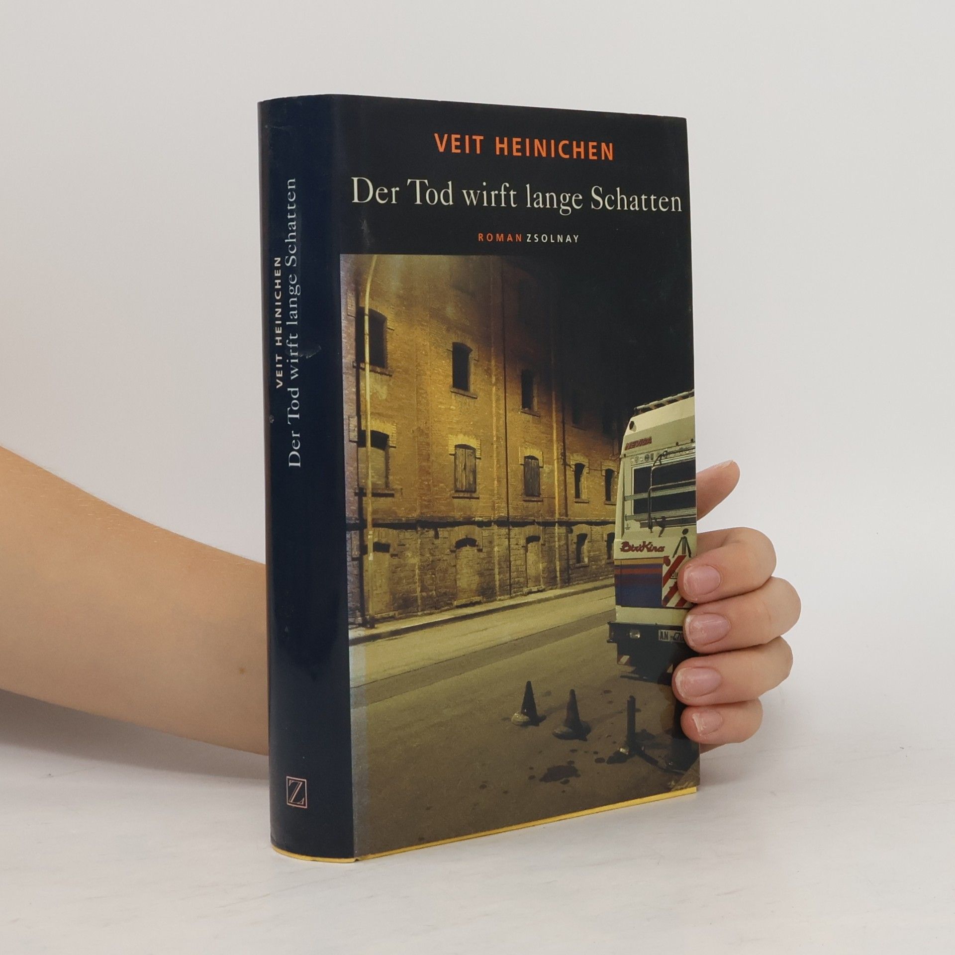 Veit Heinichen Der Tod wirft lange Schatten