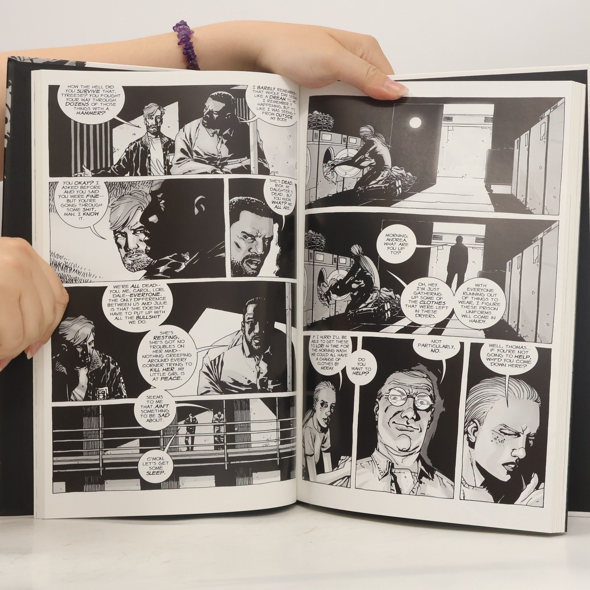 Robert Kirkman The Walking Dead. Book Two