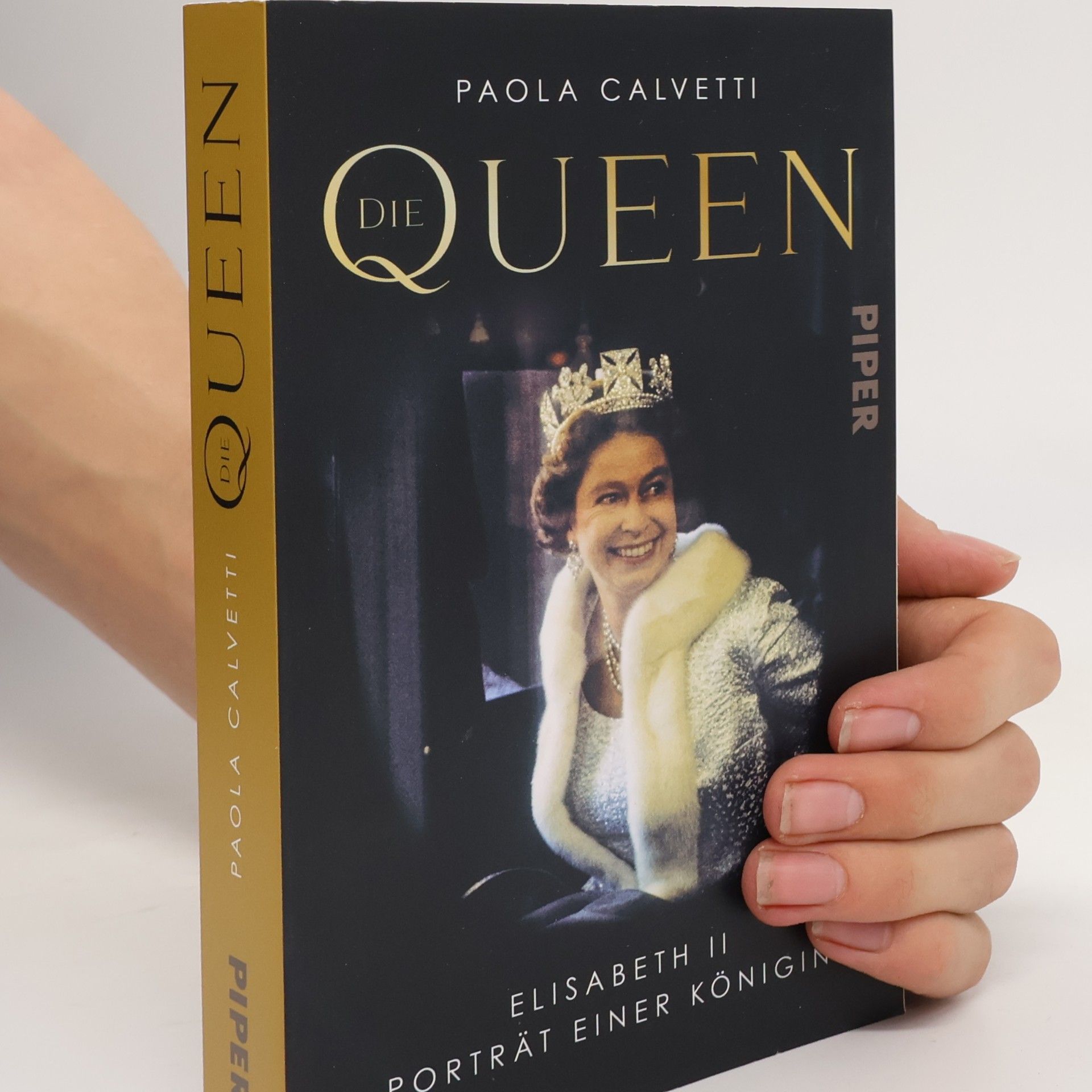 Paola Calvetti Die Queen