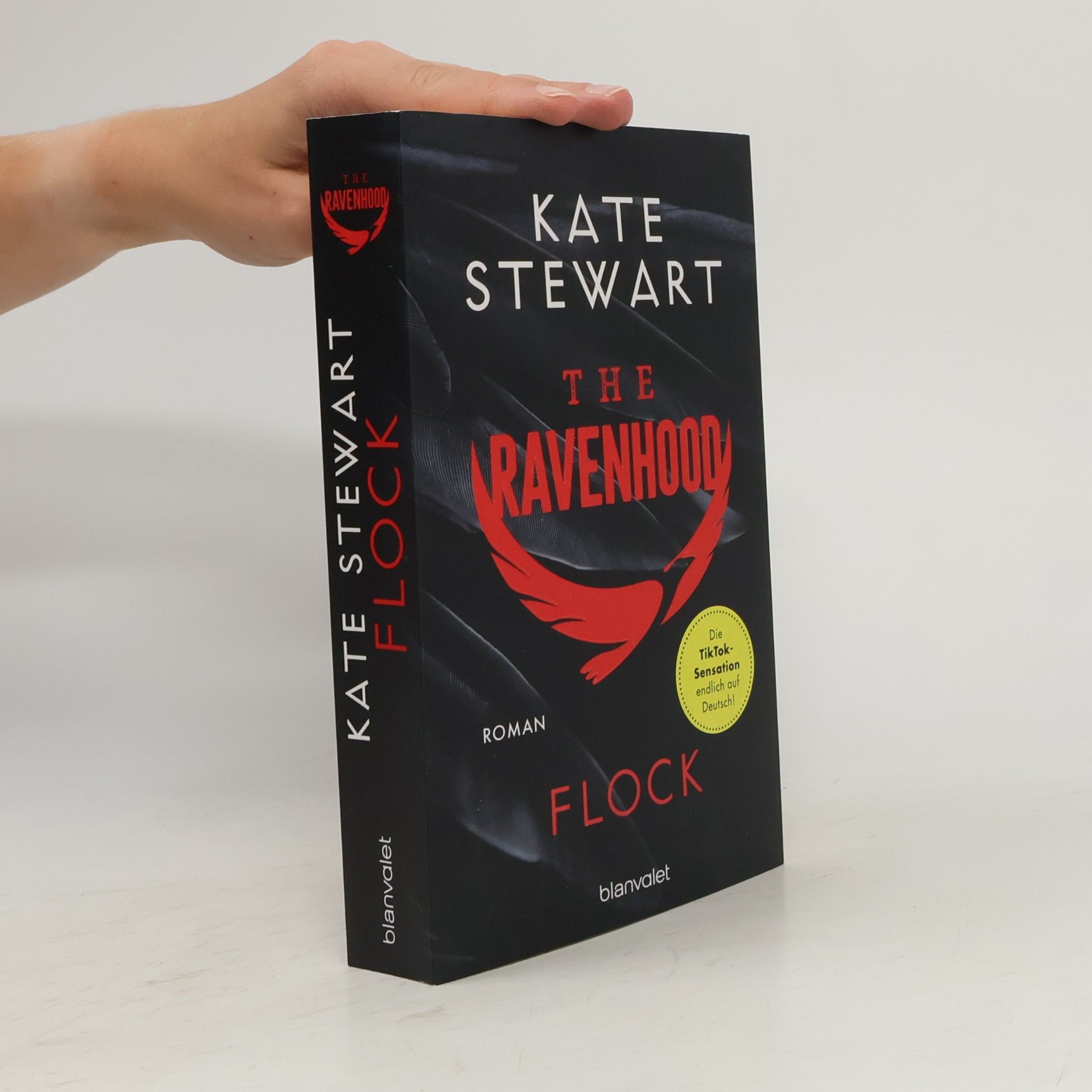 Kate Stewart The Ravenhood - Flock