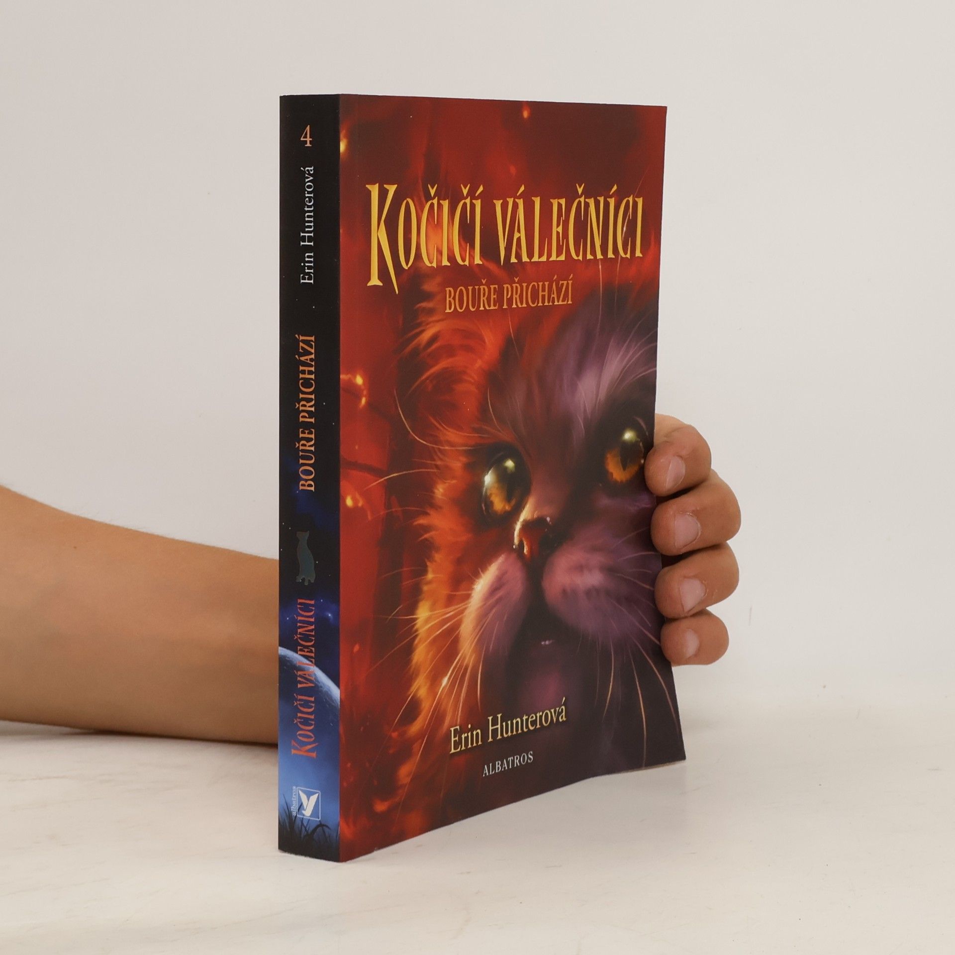 Erin Hunter Bouře přichází. Kočičí válečníci