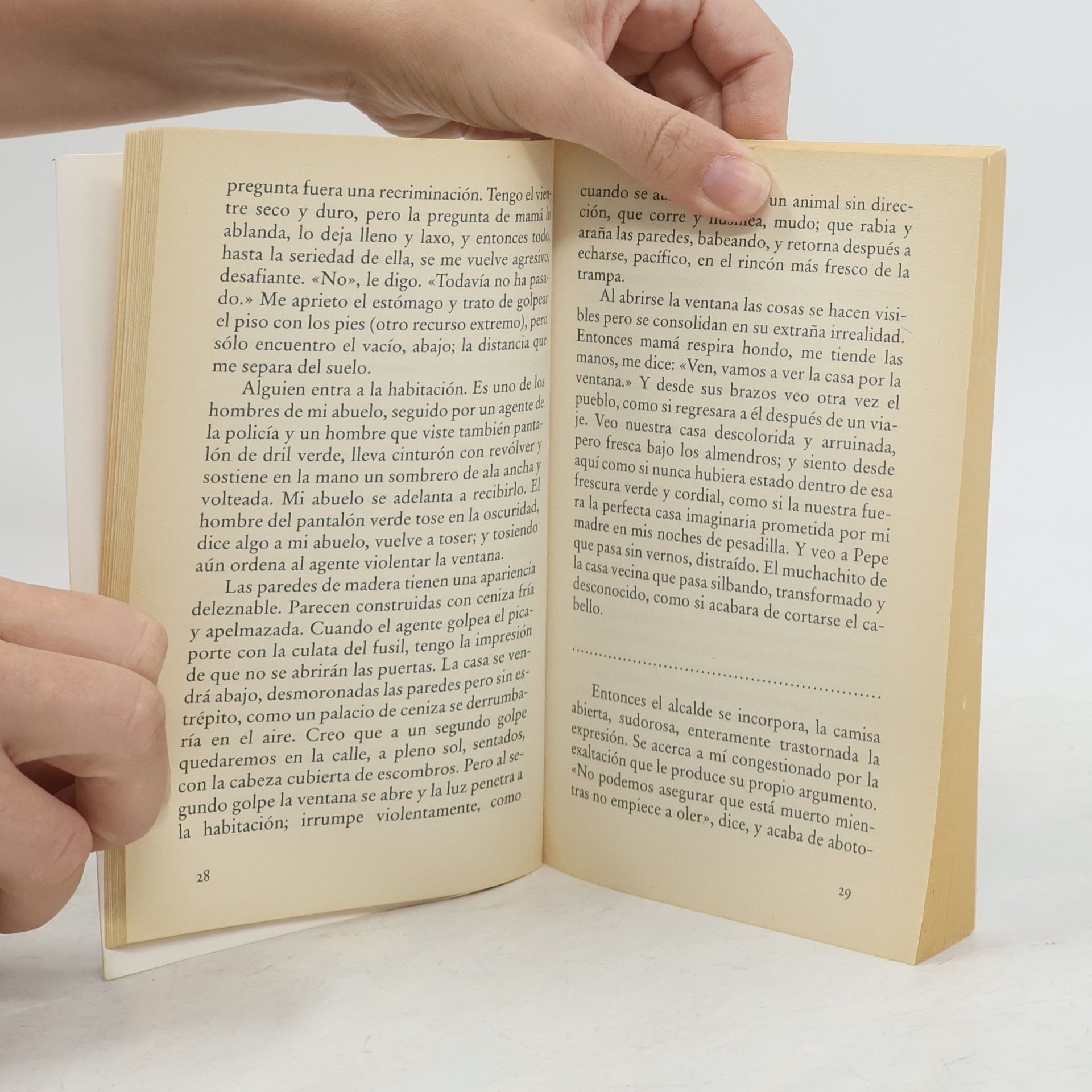 Gabriel García Márquez Ave Fenix: La hojarasca
