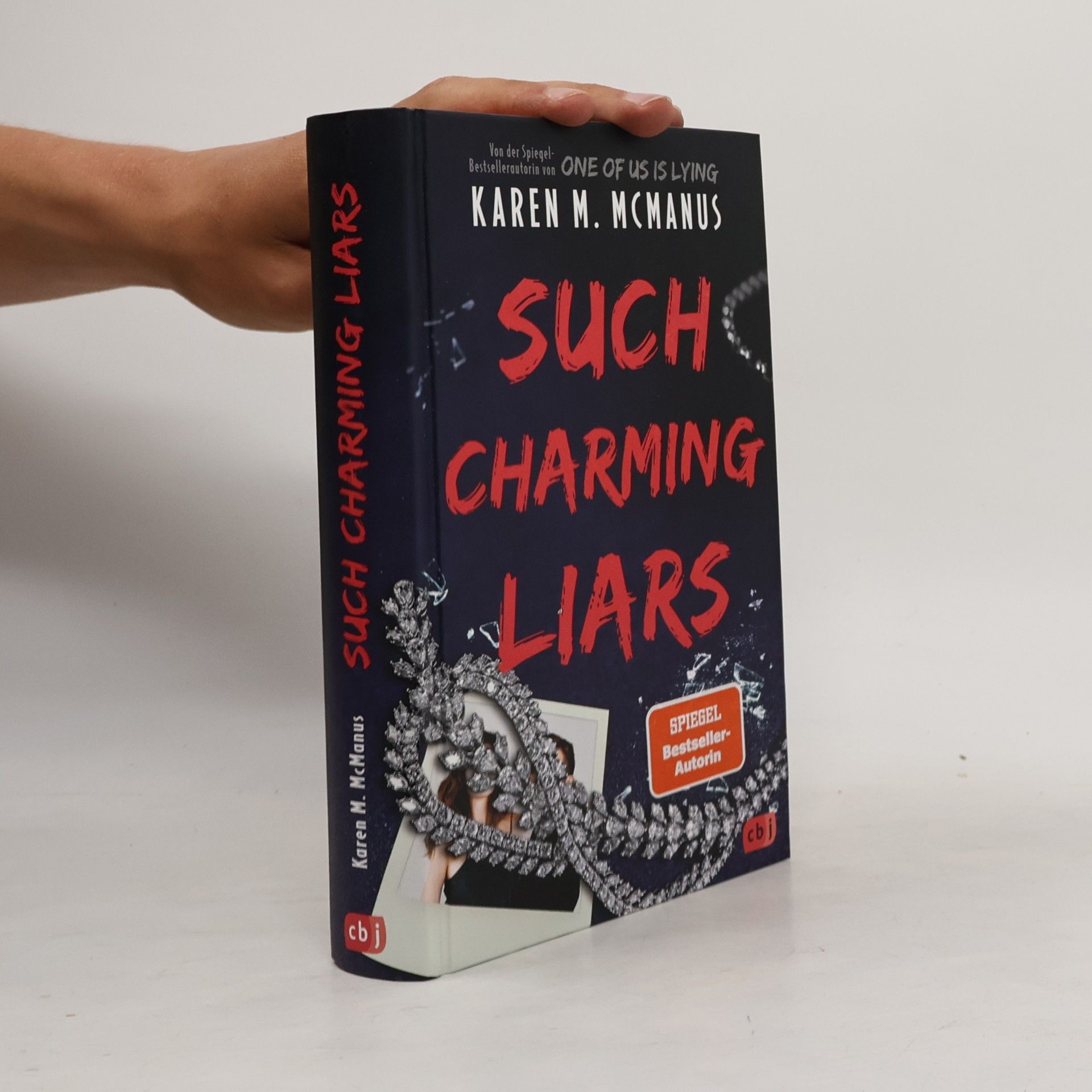 Karen M. McManus Such Charming Liars