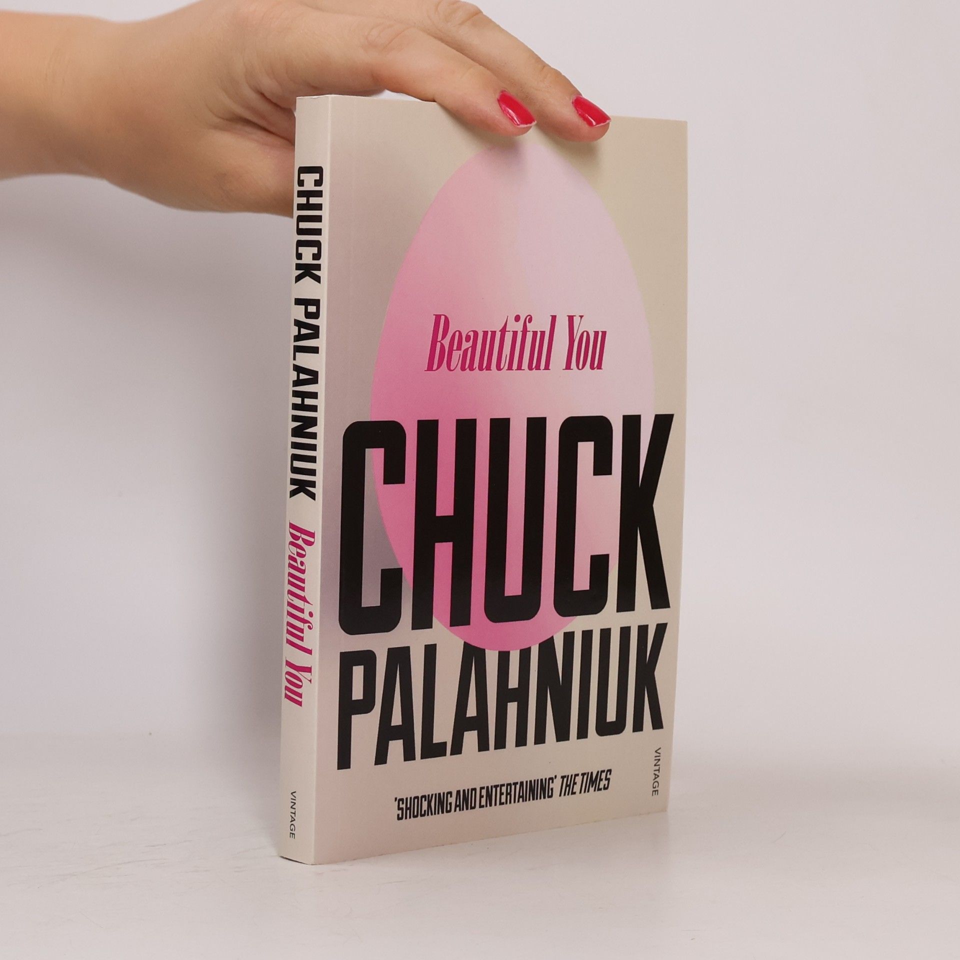 Chuck Palahniuk Beautiful you