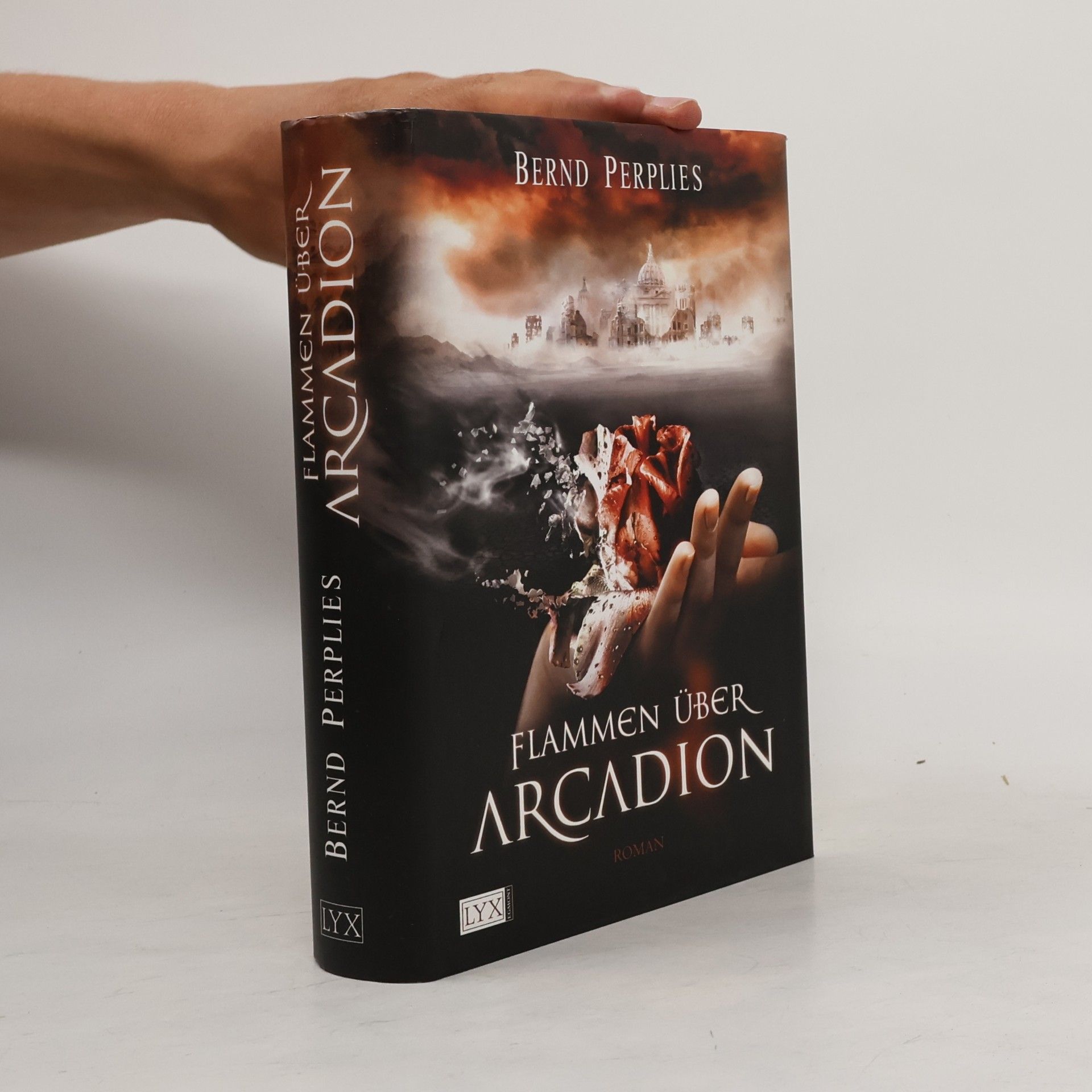 Flammen über Arcadion