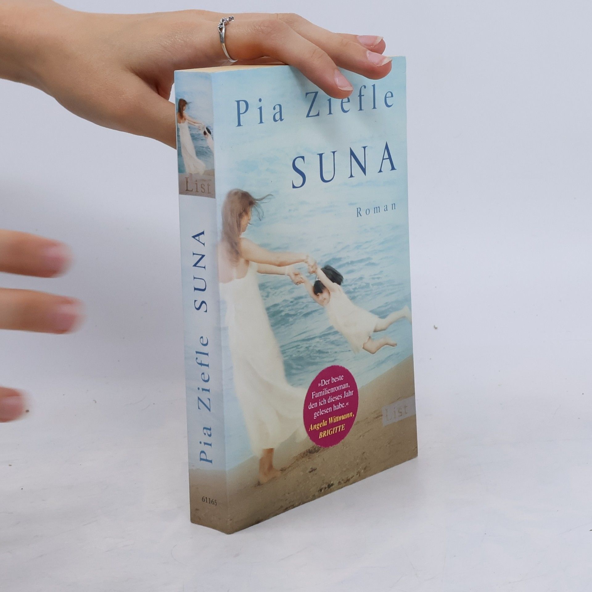 Pia Ziefle Suna