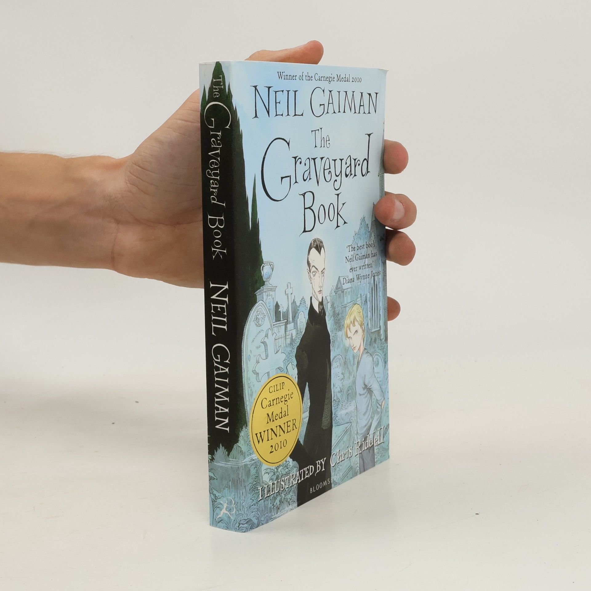 Neil Gaiman The graveyard book
