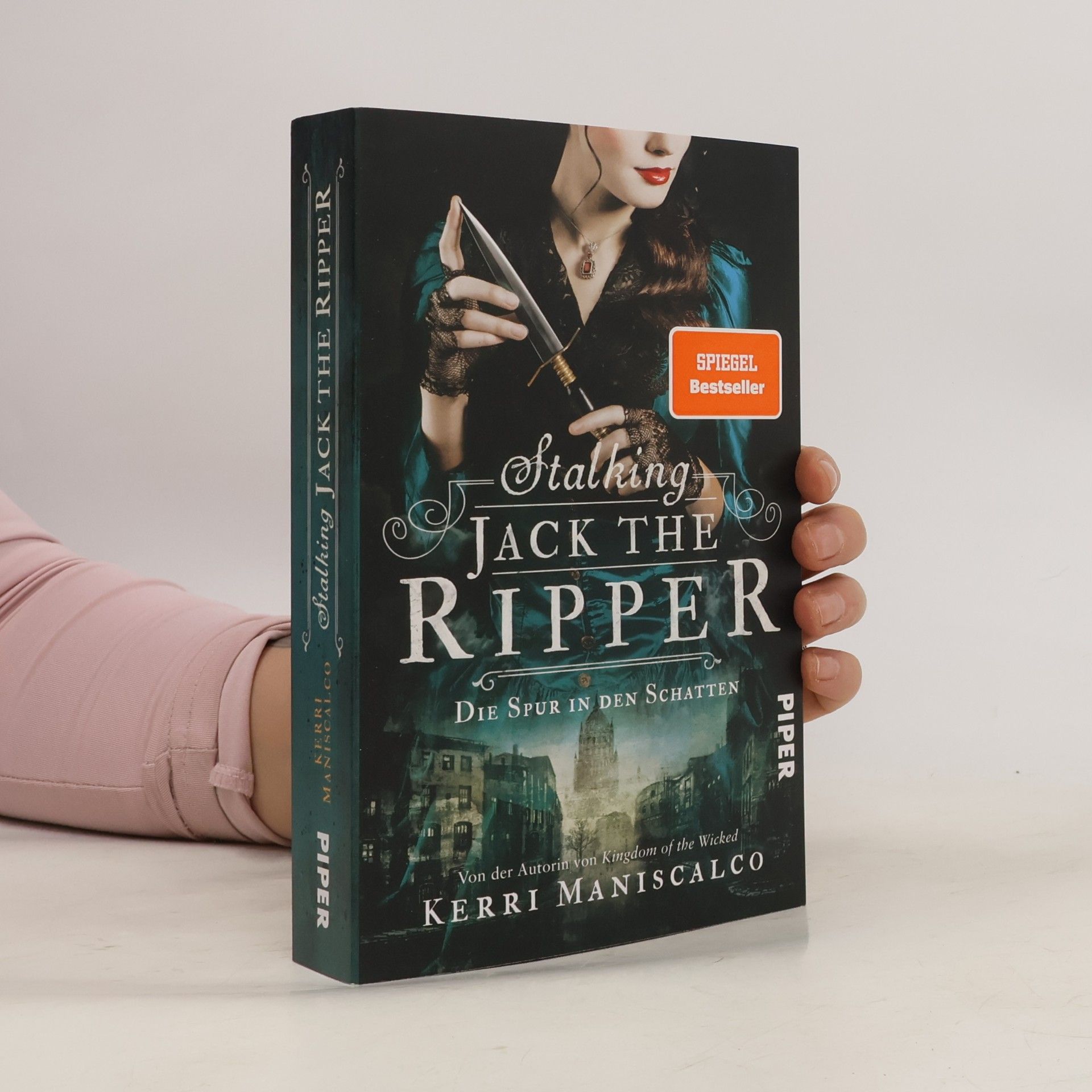 Kerri Maniscalco Stalking Jack the Ripper