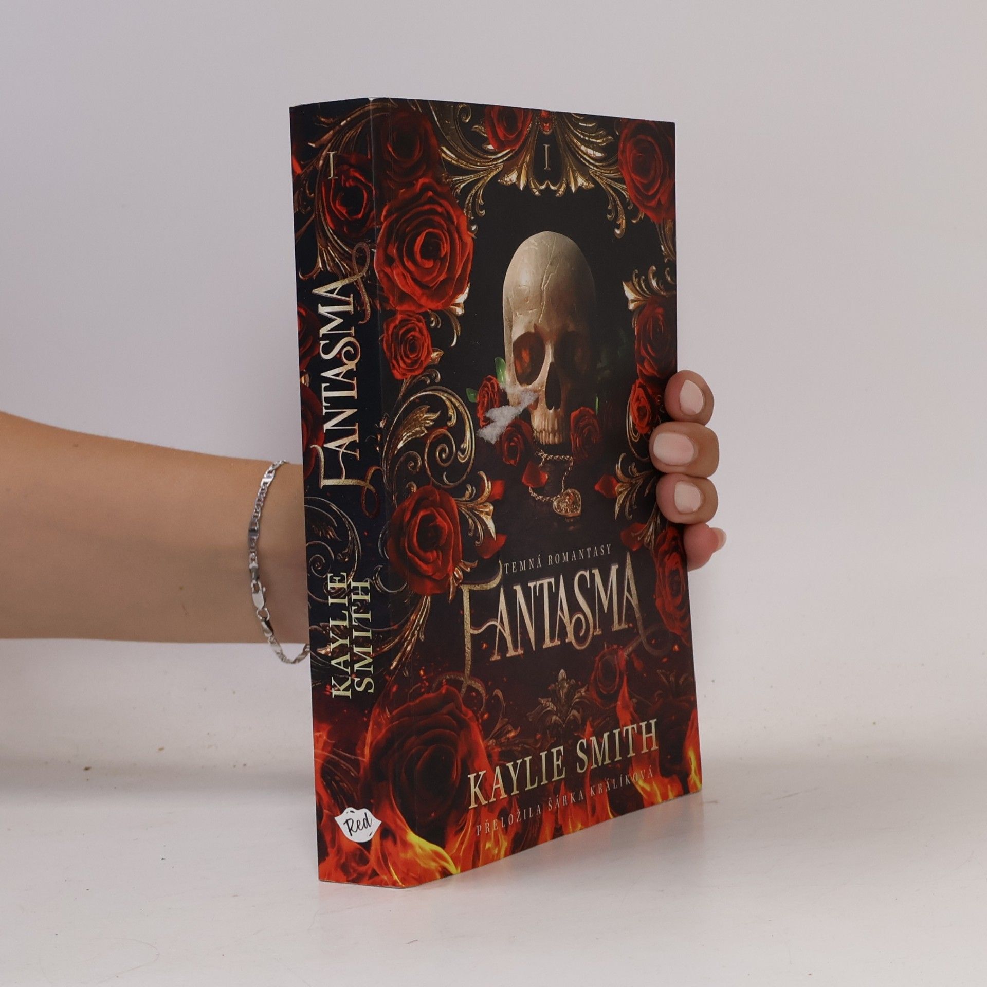 Kaylie Smith Hříšné hry. První díl, Fantasma