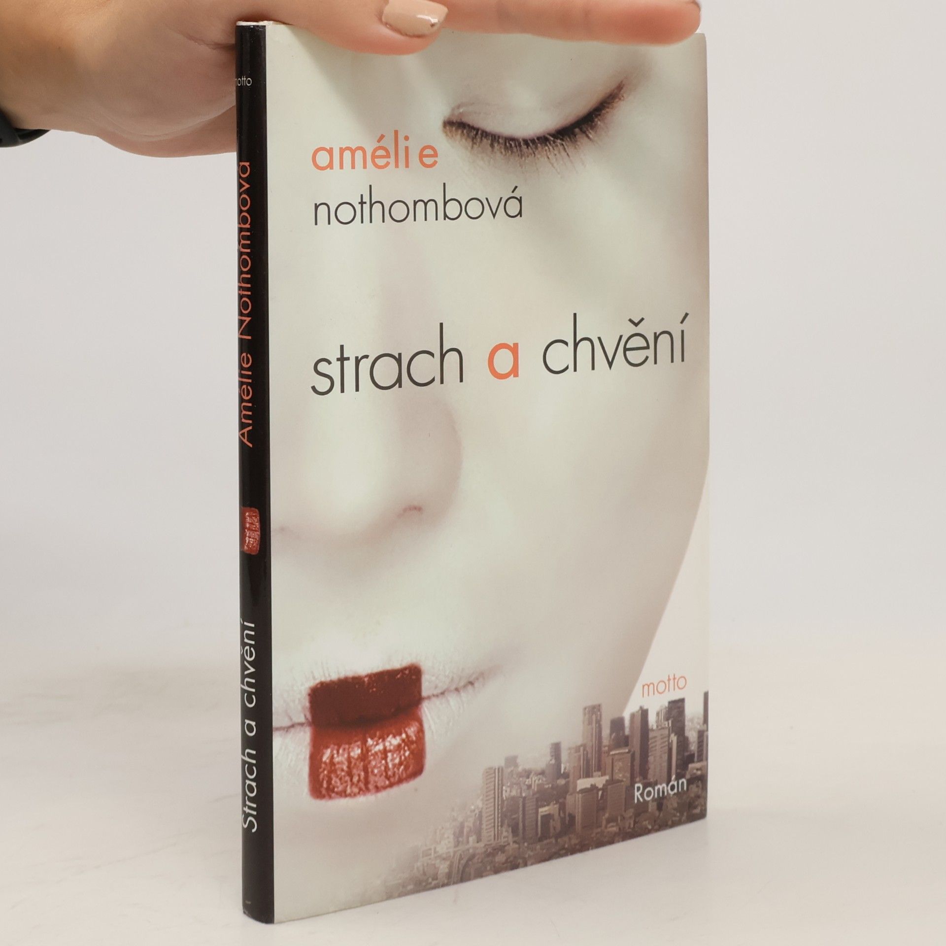 Amélie Nothomb Strach a chvění