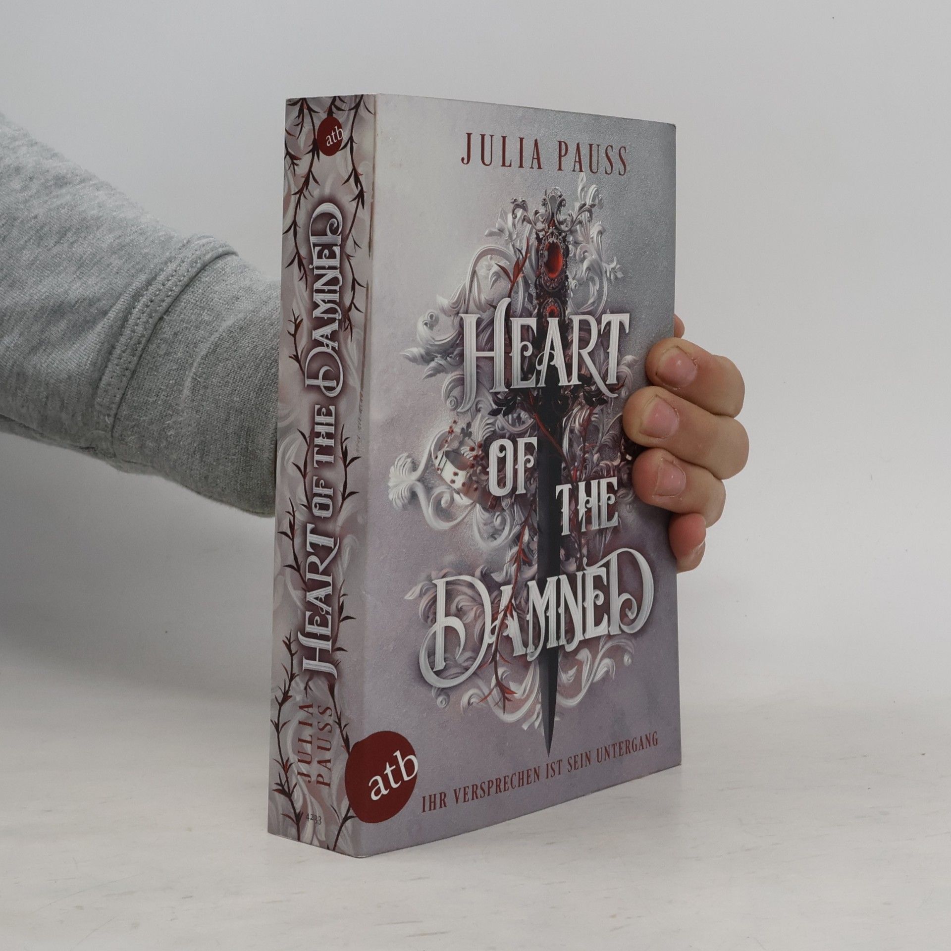 Julia Pauss Heart of the Damned – Ihr Versprechen ist sein Untergang
