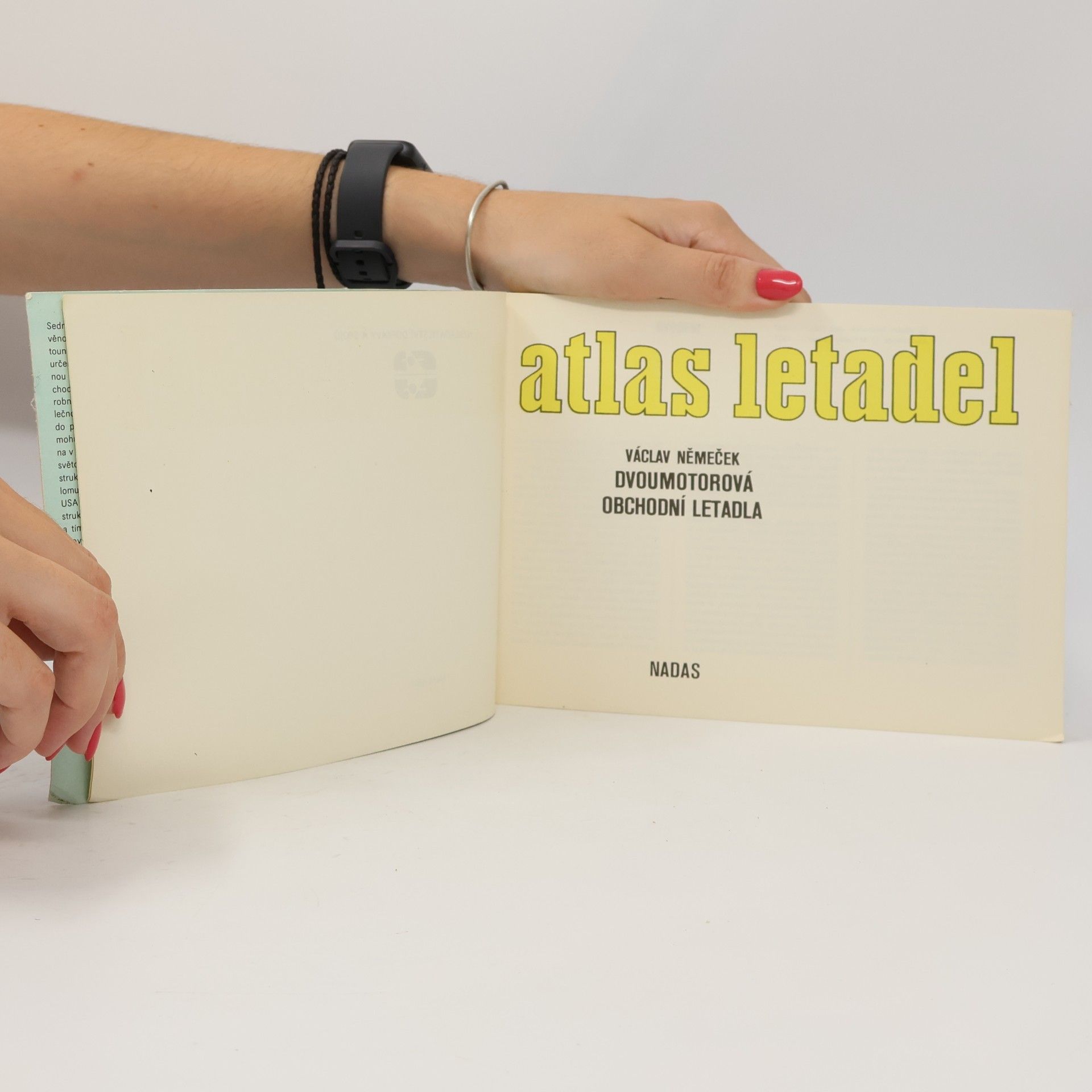 Václav Němeček Atlas letadel 7. Dvoumotorová obchodní letadla